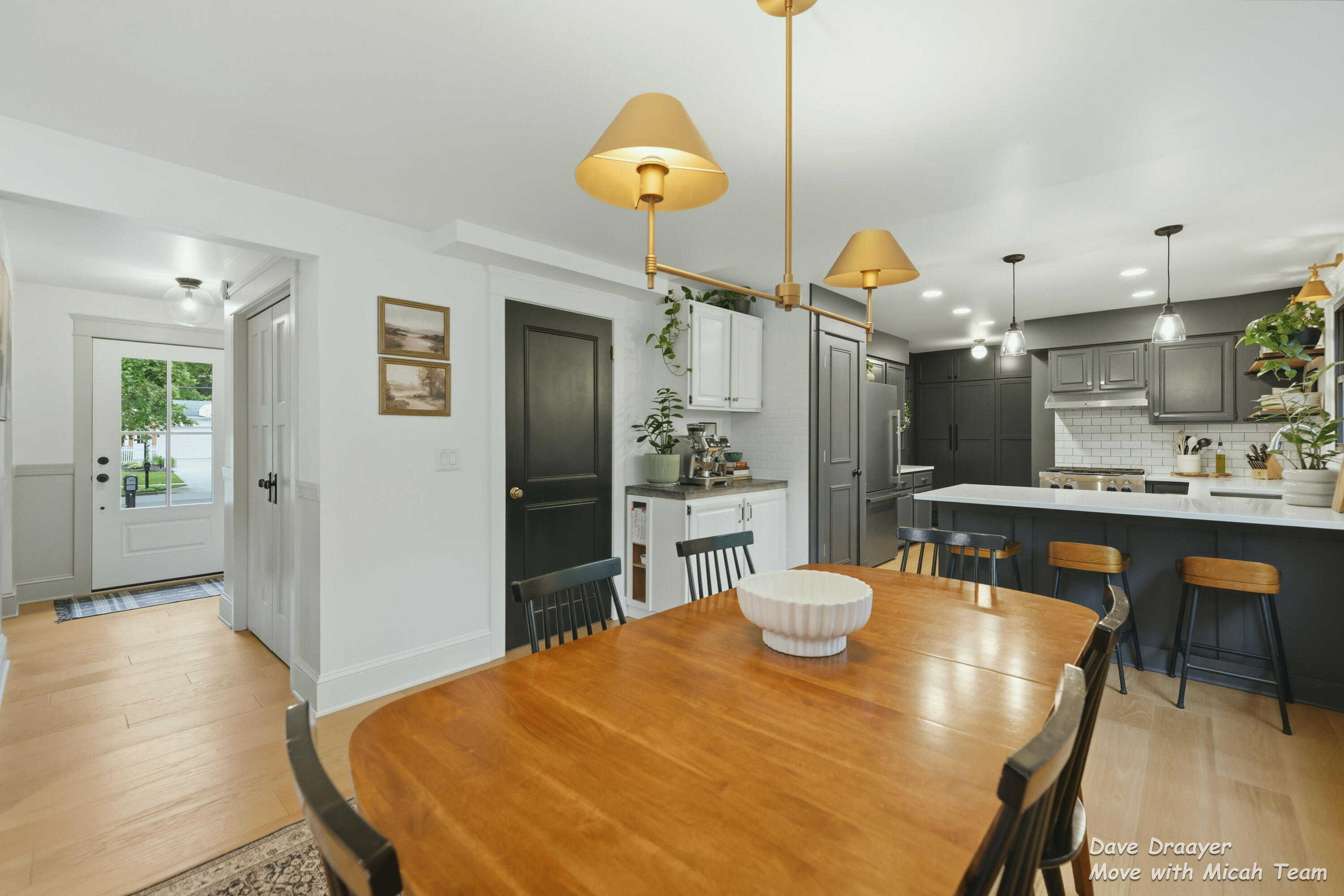 1910 Ridgemoor Drive SE Grand Rapids MI 49506