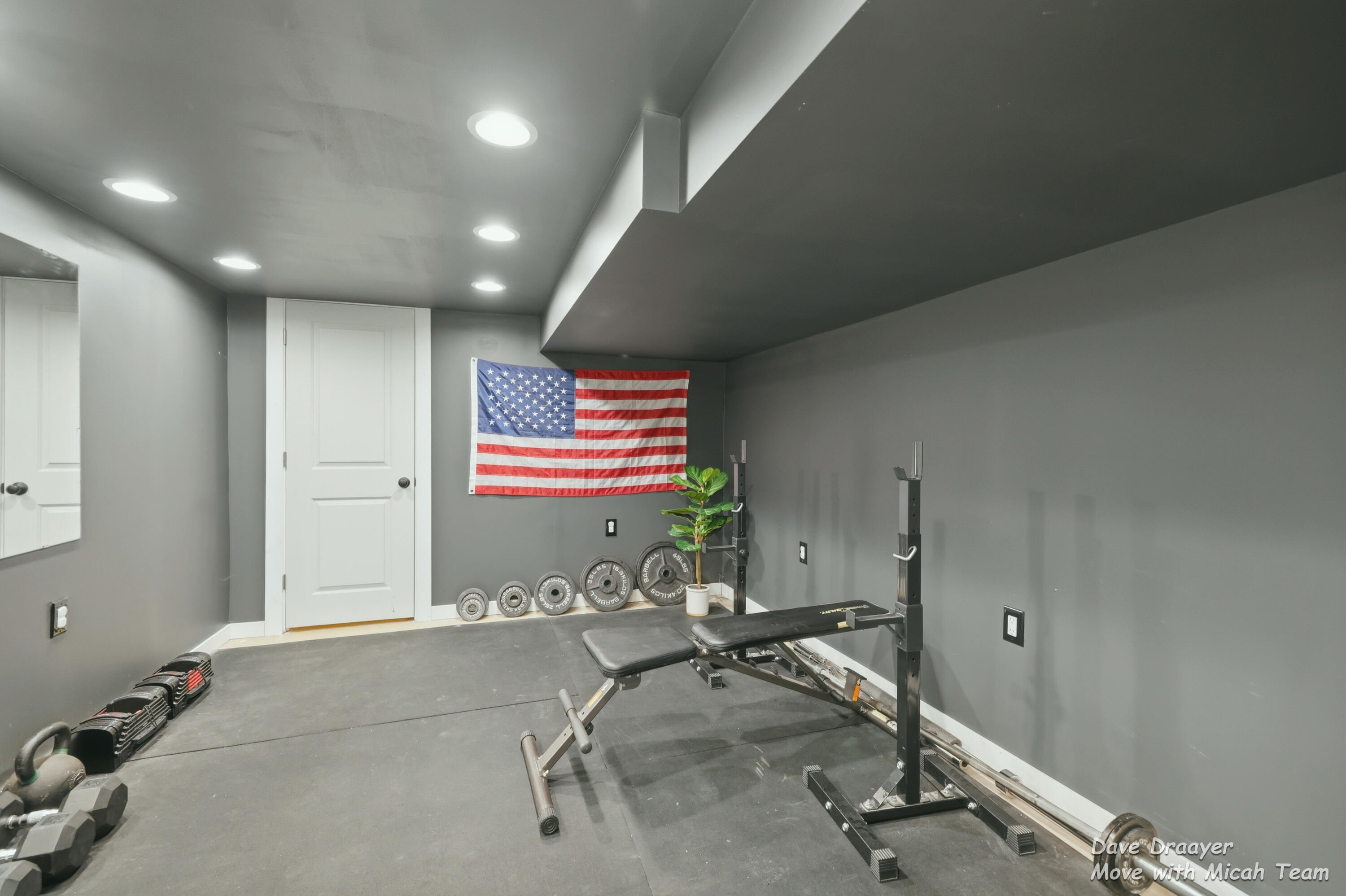 1910 Ridgemoor Drive SE Grand Rapids MI 49506