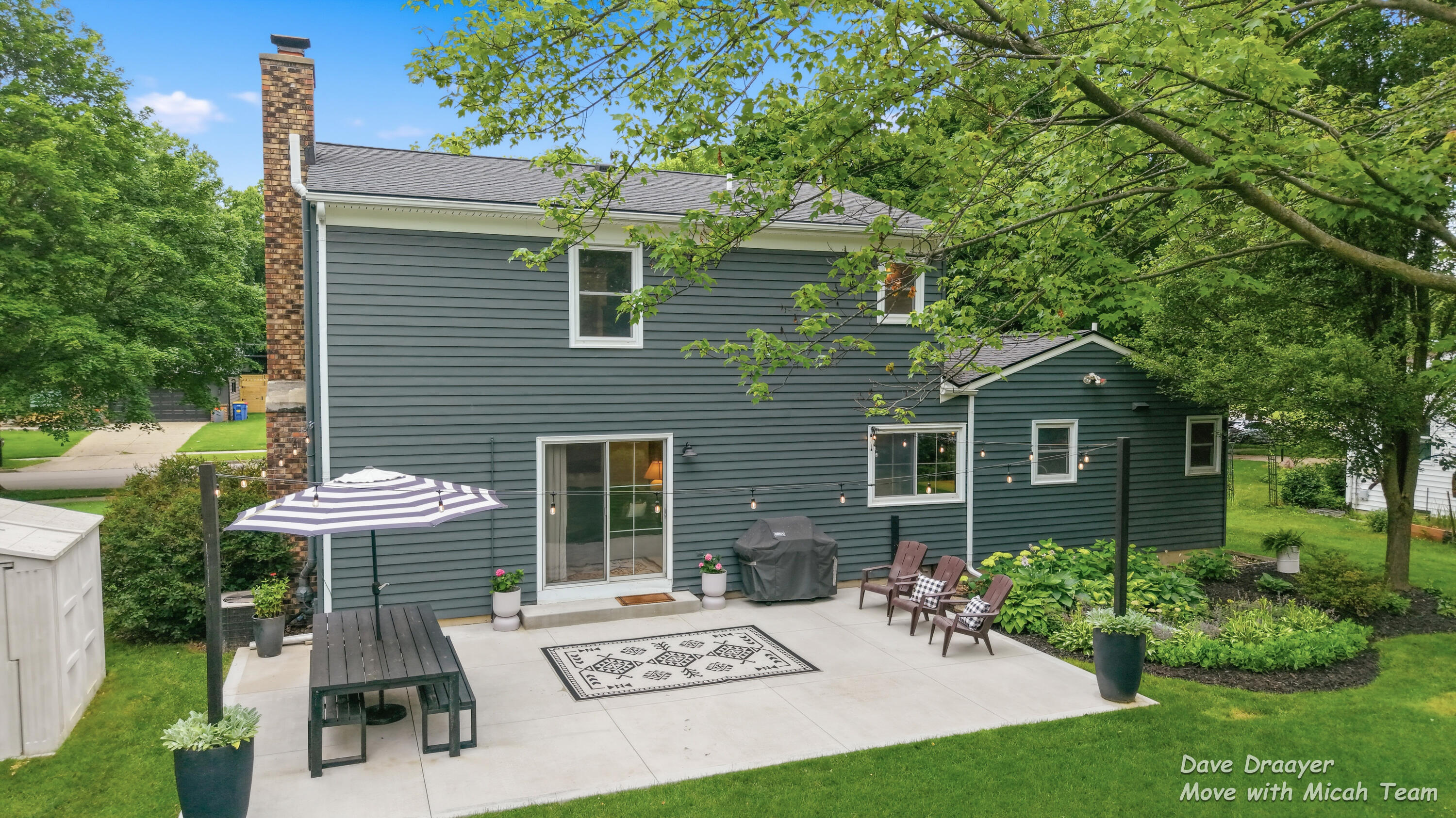 1910 Ridgemoor Drive SE Grand Rapids MI 49506