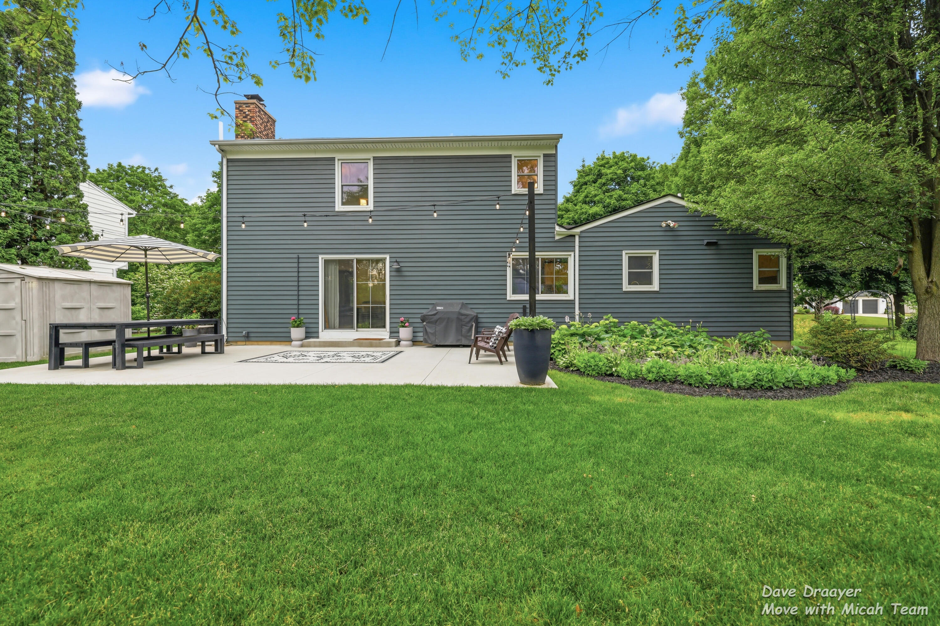 1910 Ridgemoor Drive SE Grand Rapids MI 49506