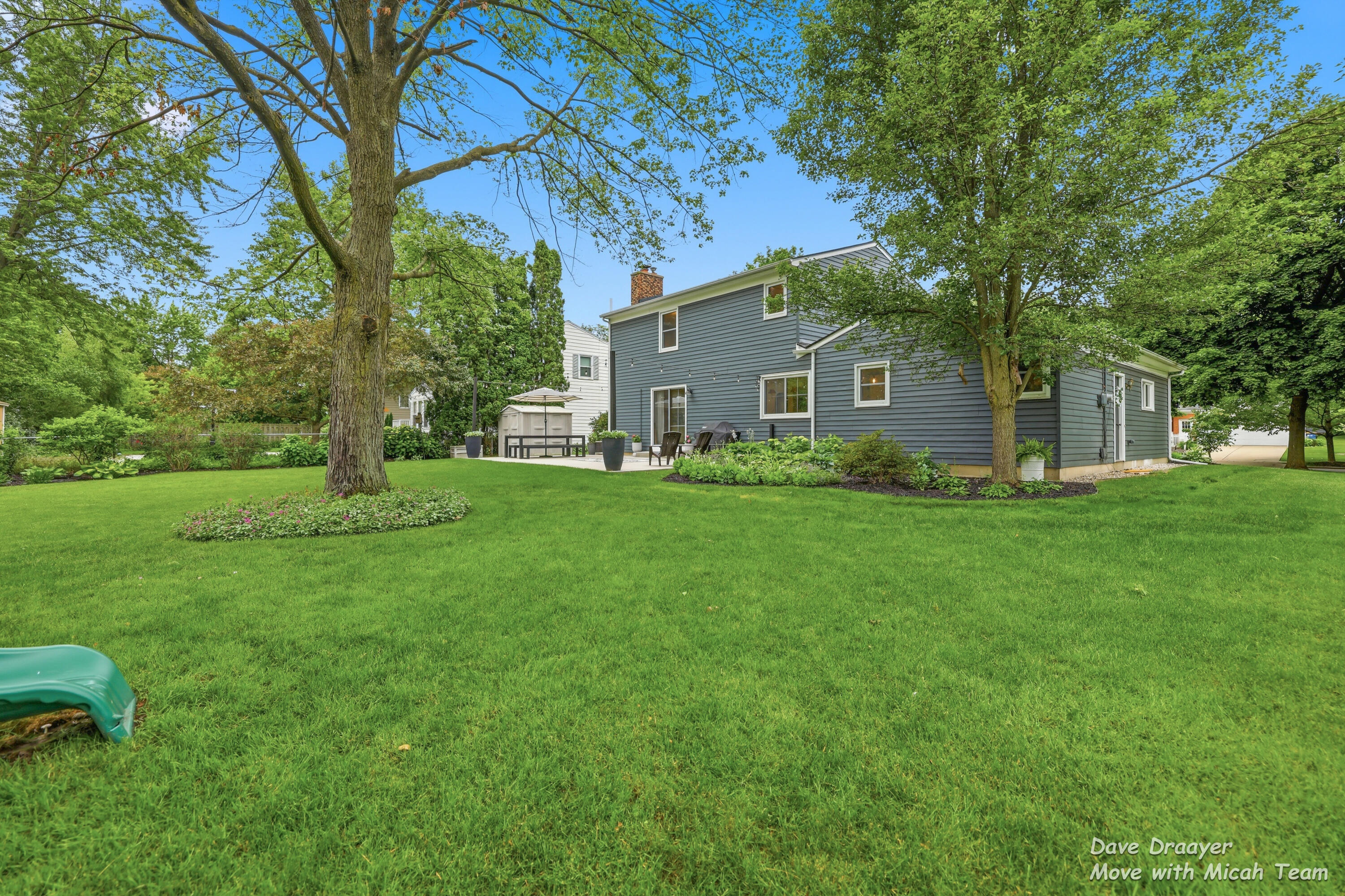 1910 Ridgemoor Drive SE Grand Rapids MI 49506