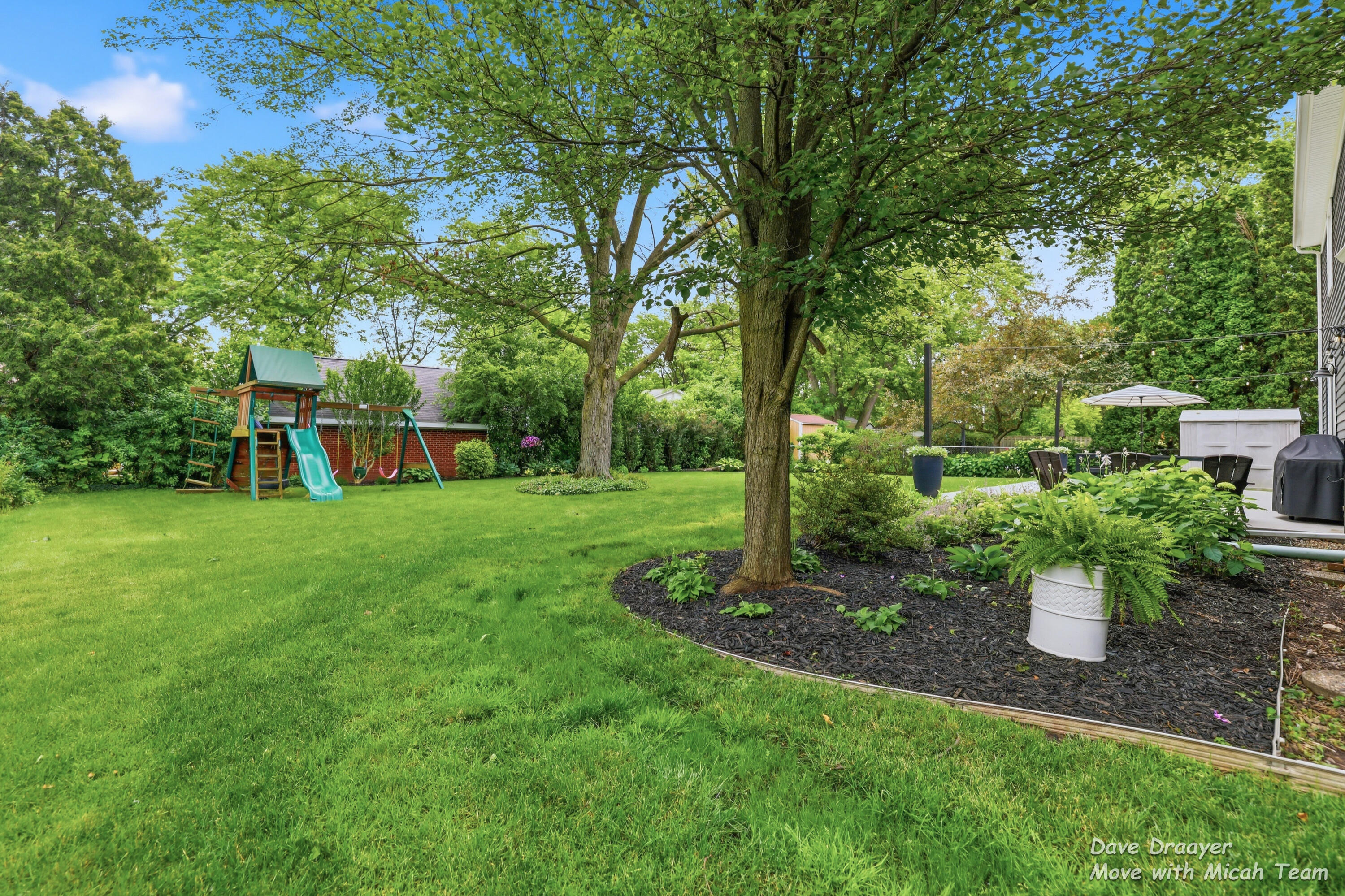 1910 Ridgemoor Drive SE Grand Rapids MI 49506