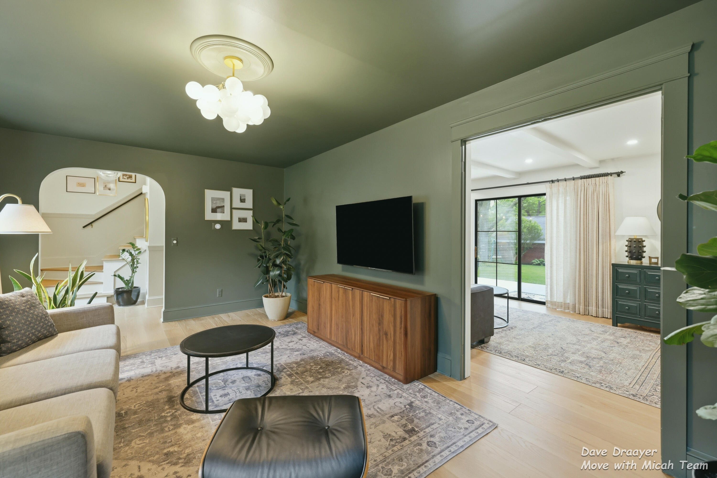 1910 Ridgemoor Drive SE Grand Rapids MI 49506