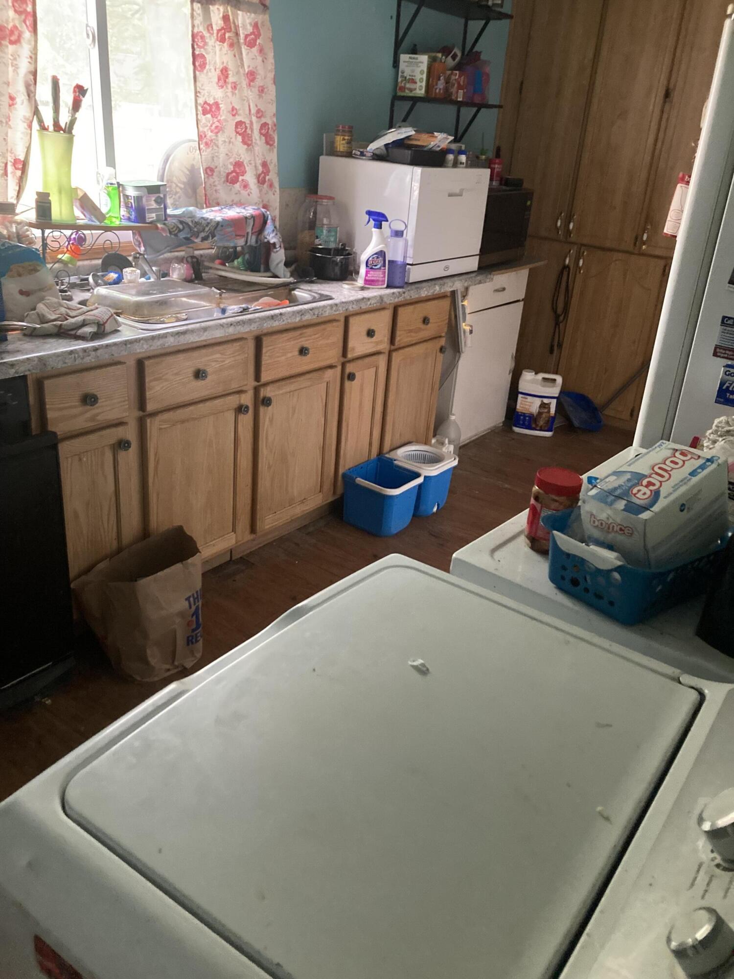 1786 Wood Street Muskegon MI 49442
