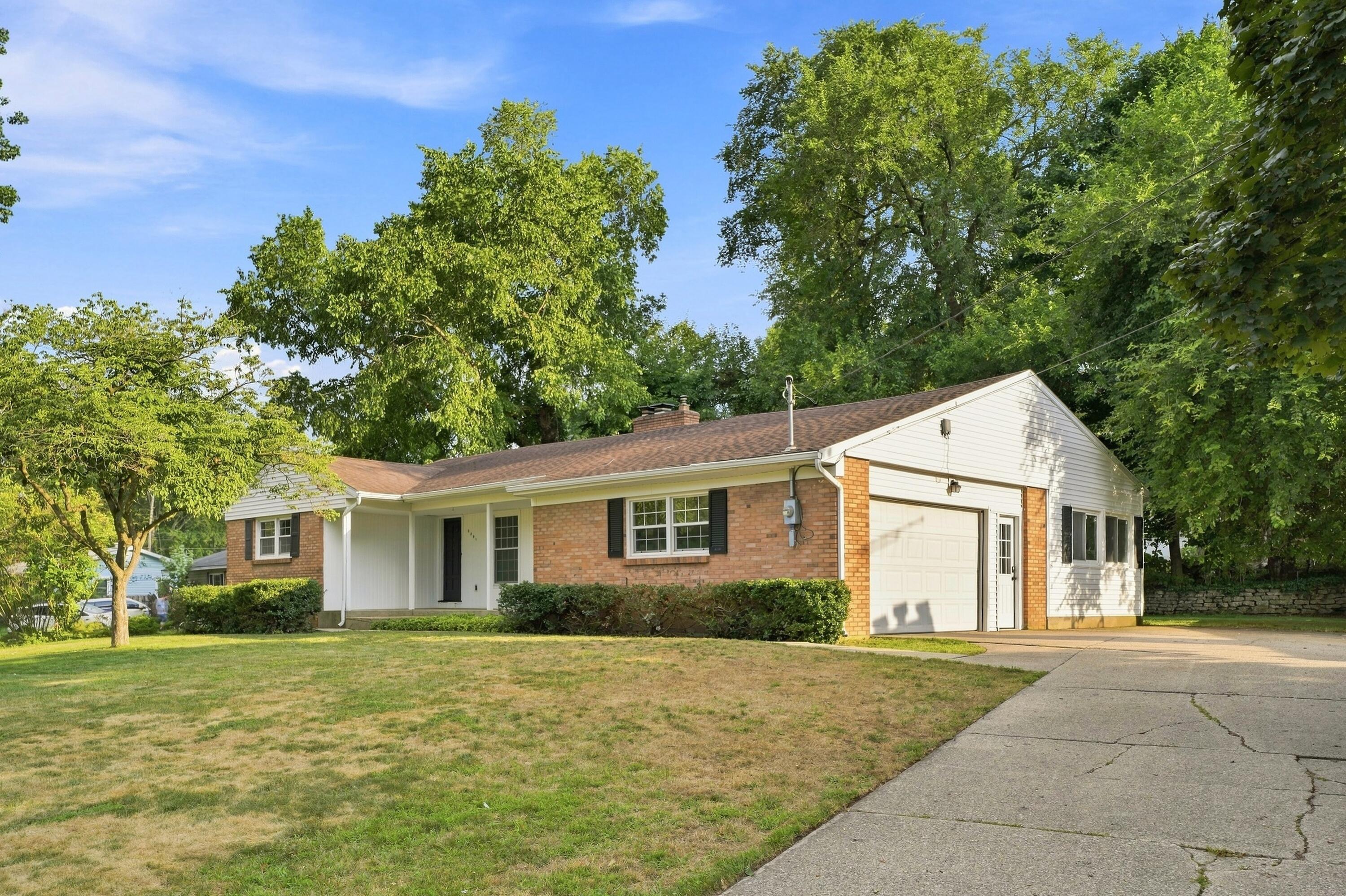 3501 Newcastle Drive SE Grand Rapids MI 49508