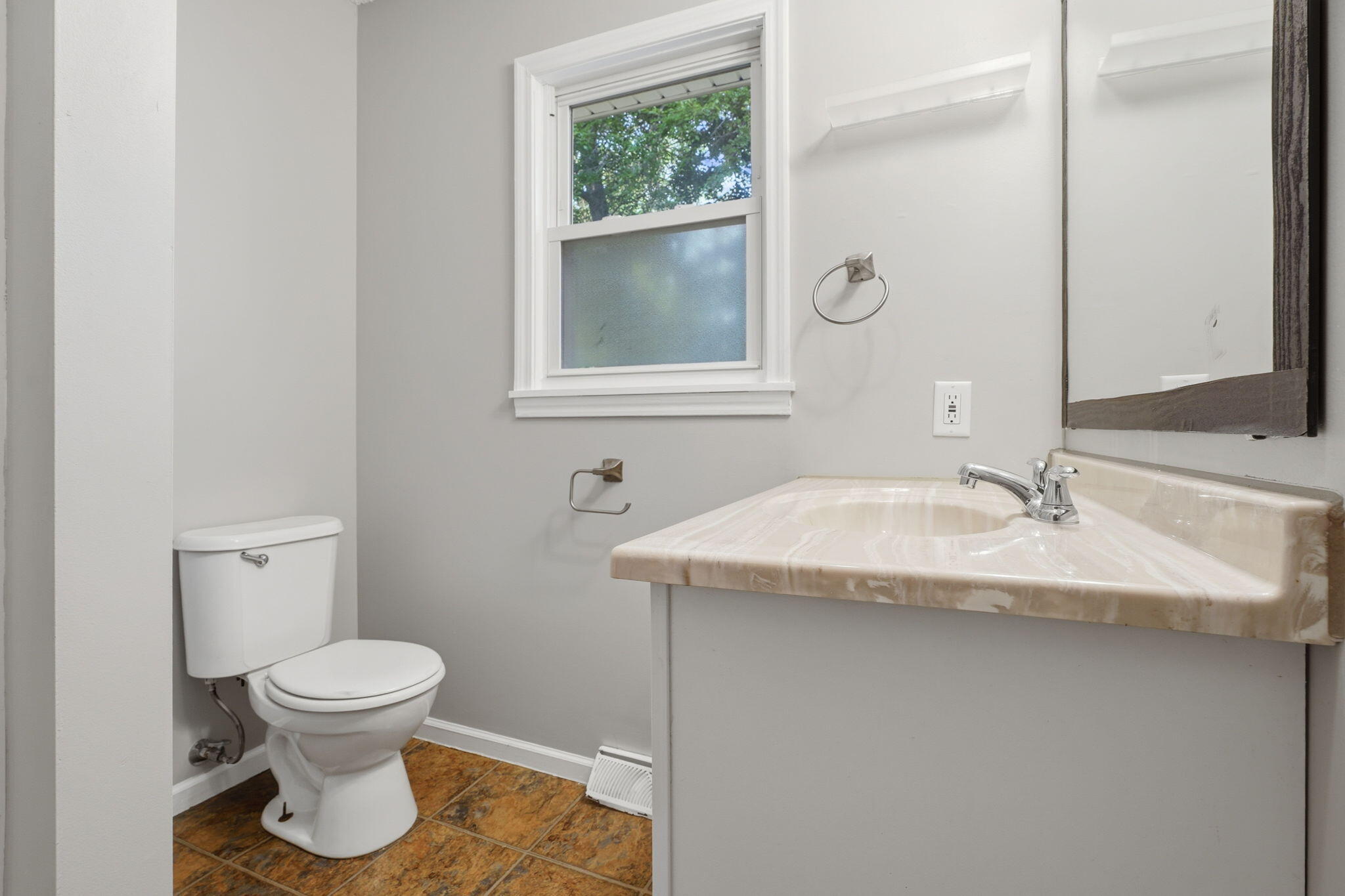3501 Newcastle Drive SE Grand Rapids MI 49508