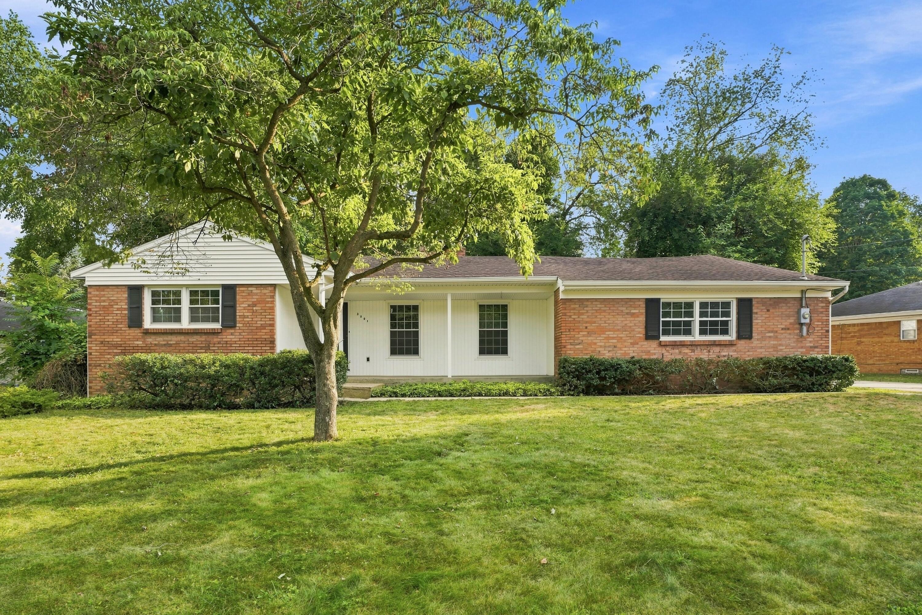 3501 Newcastle Drive SE Grand Rapids MI 49508