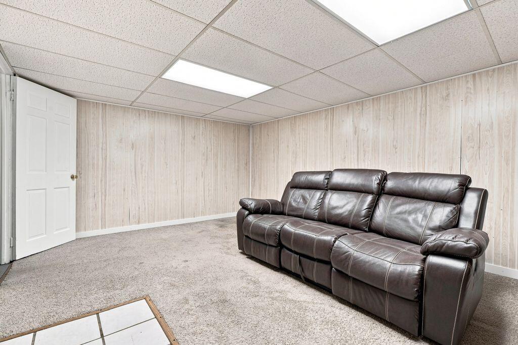 3501 Newcastle Drive SE Grand Rapids MI 49508