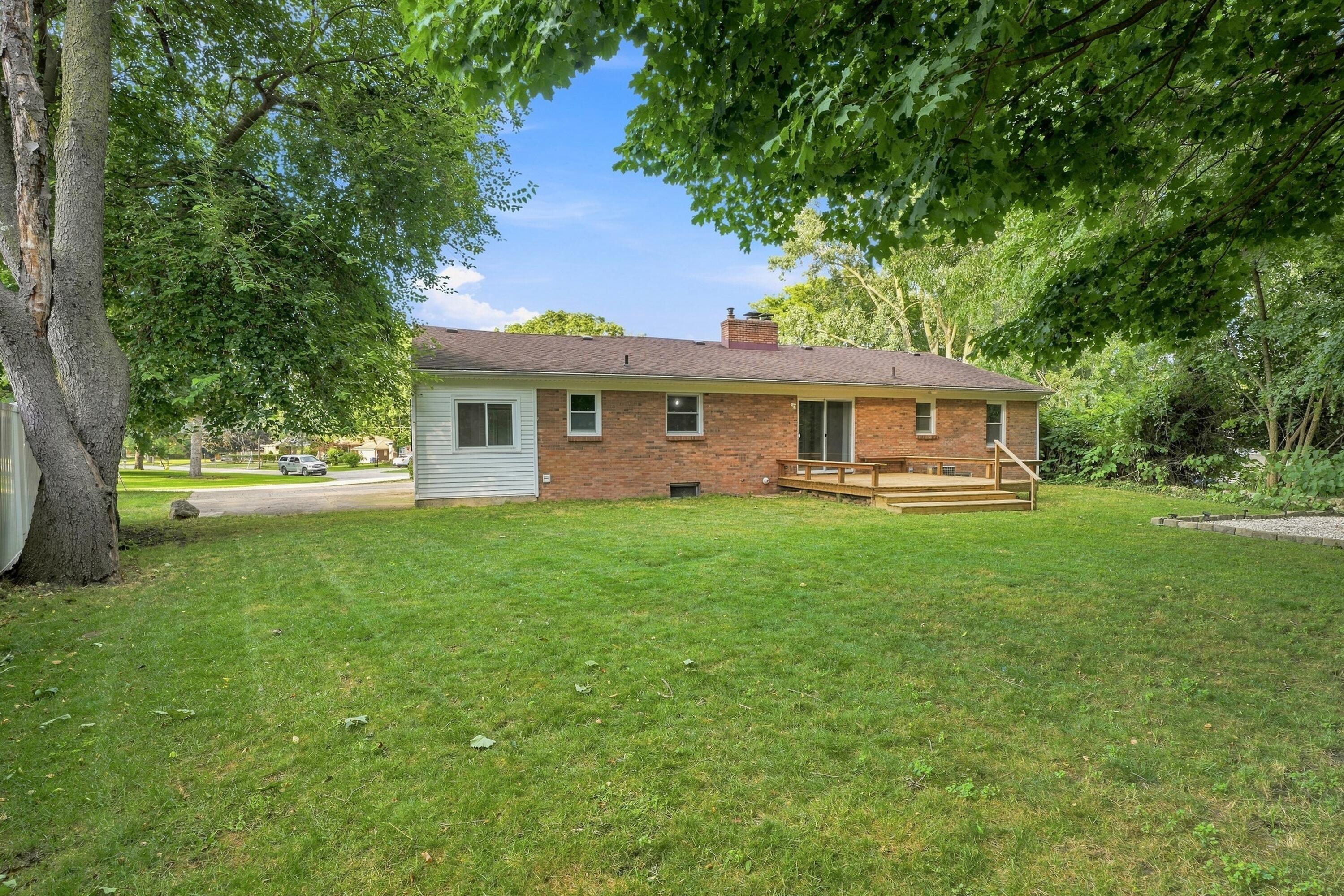 3501 Newcastle Drive SE Grand Rapids MI 49508