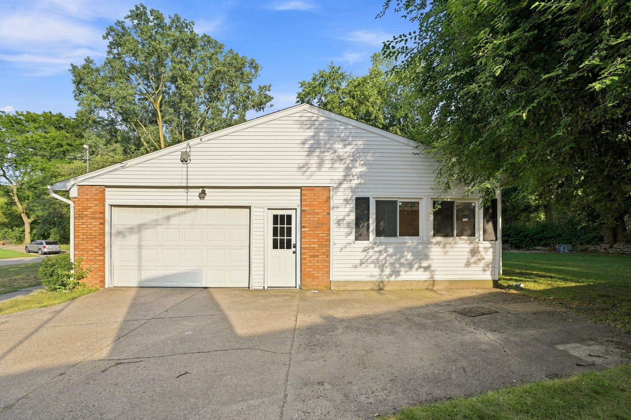 3501 Newcastle Drive SE Grand Rapids MI 49508
