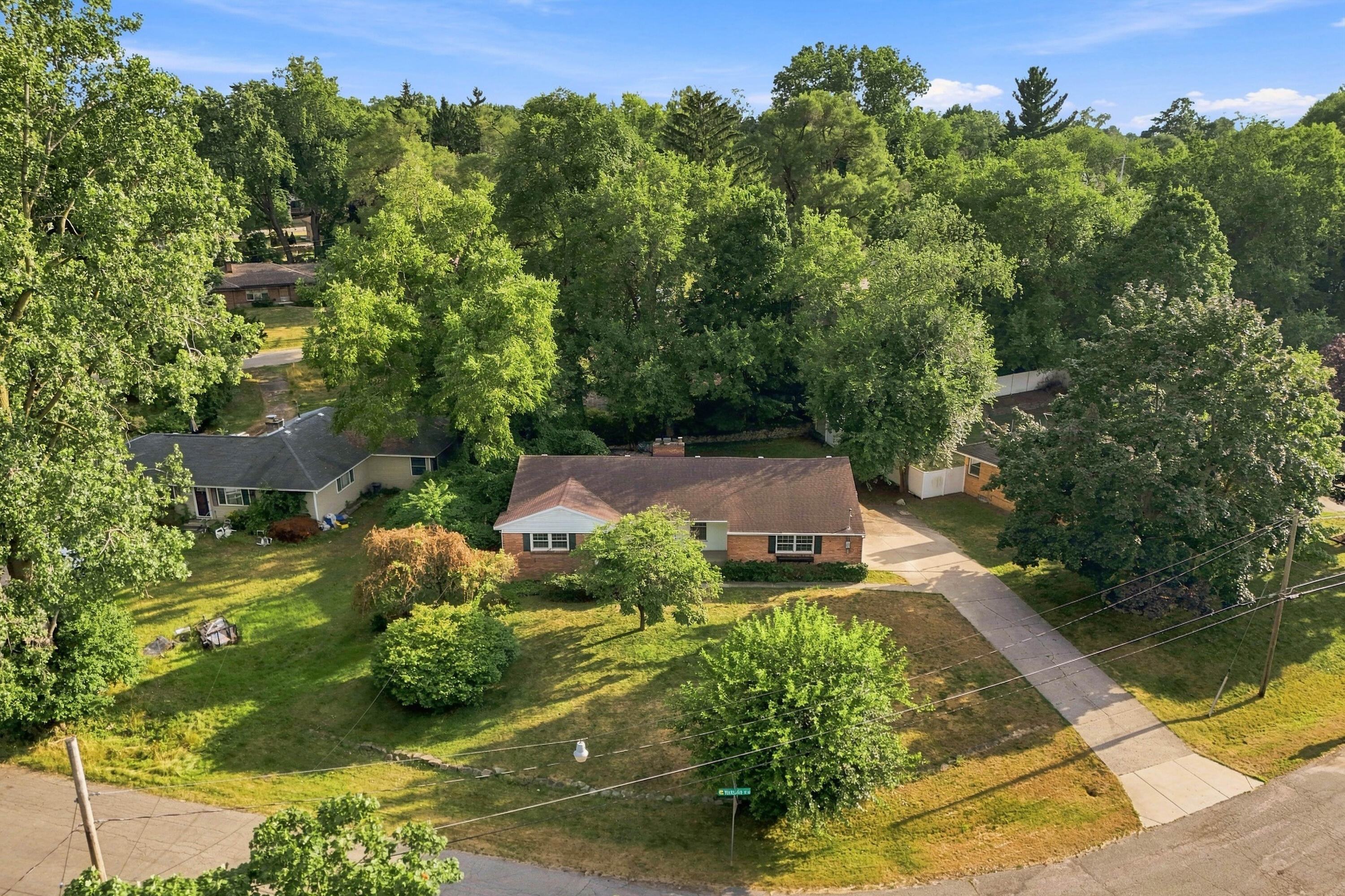 3501 Newcastle Drive SE Grand Rapids MI 49508