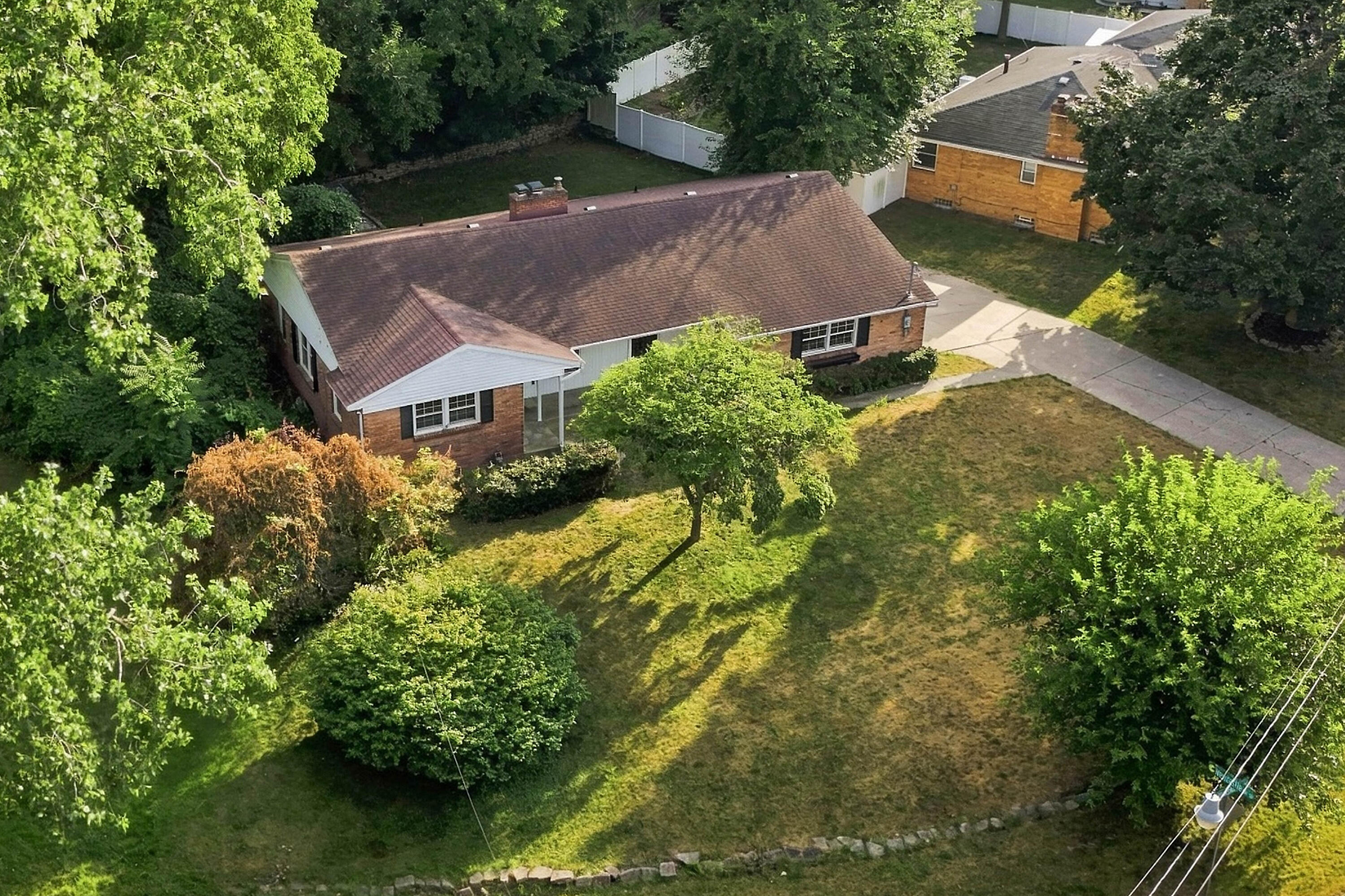 3501 Newcastle Drive SE Grand Rapids MI 49508