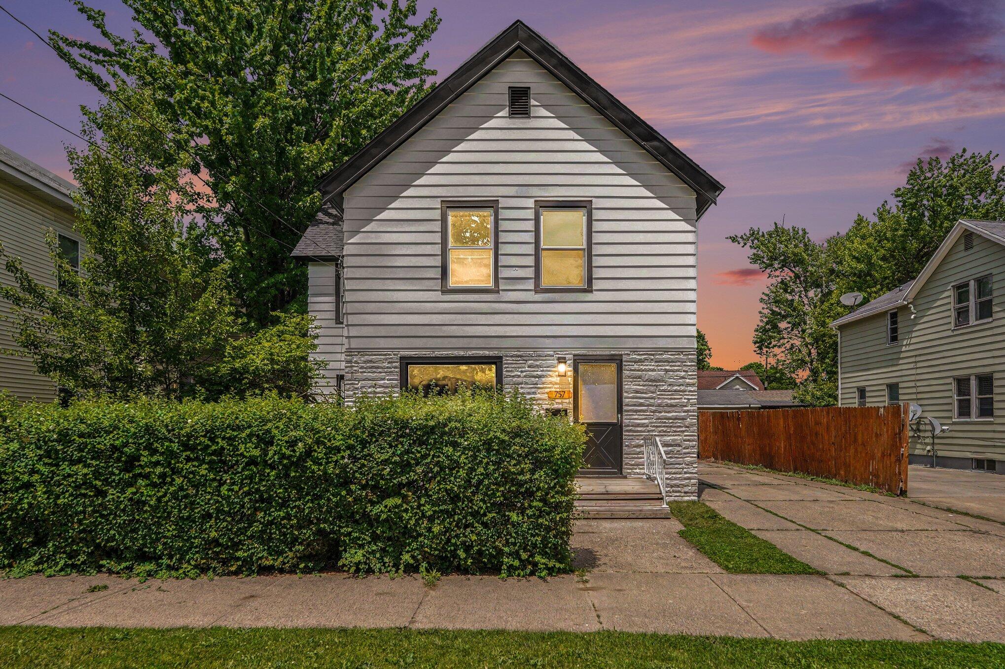757 6th Street NW Grand Rapids MI 49504