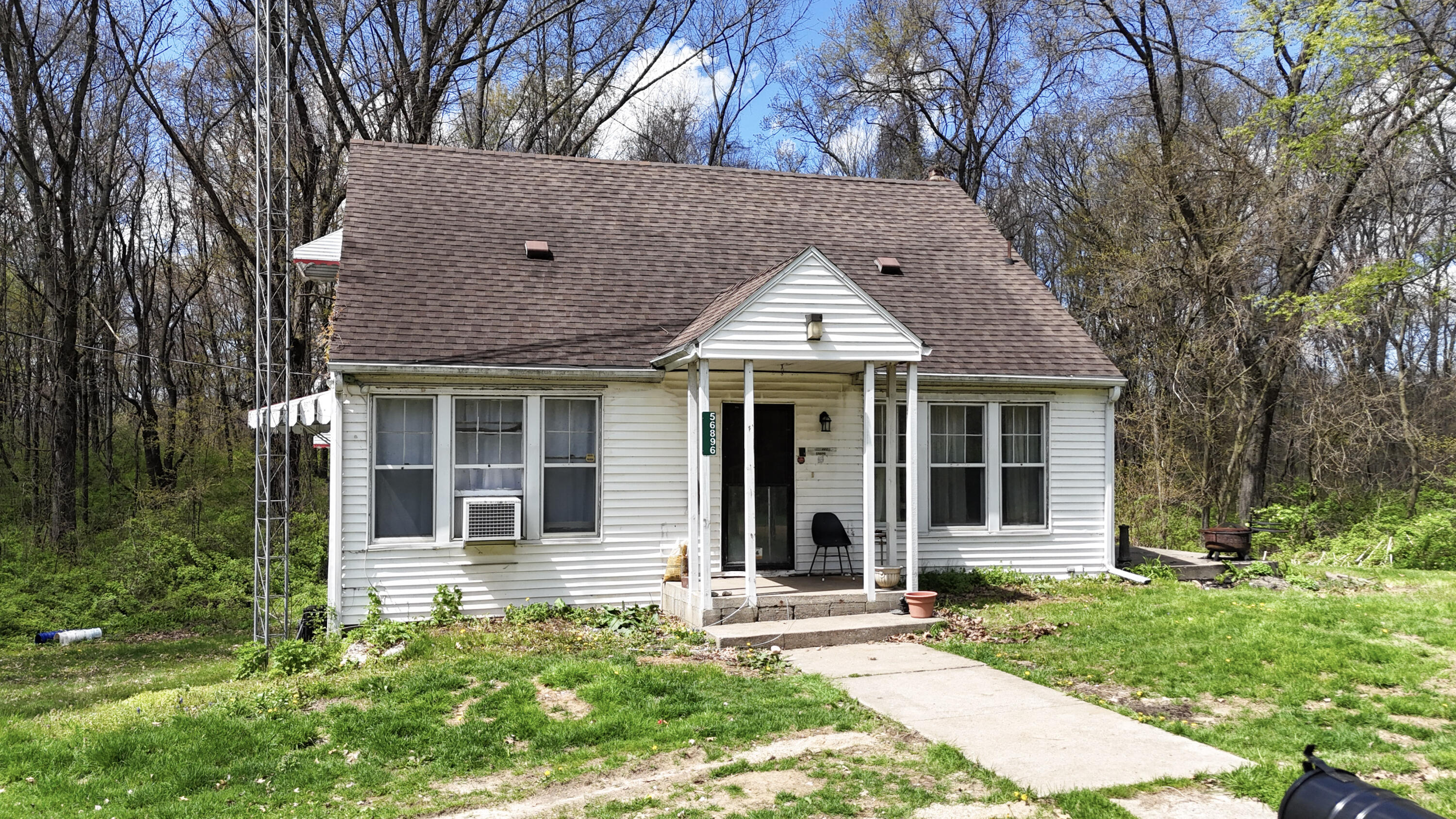 56896 Sunnyside Avenue Cassopolis MI 49031