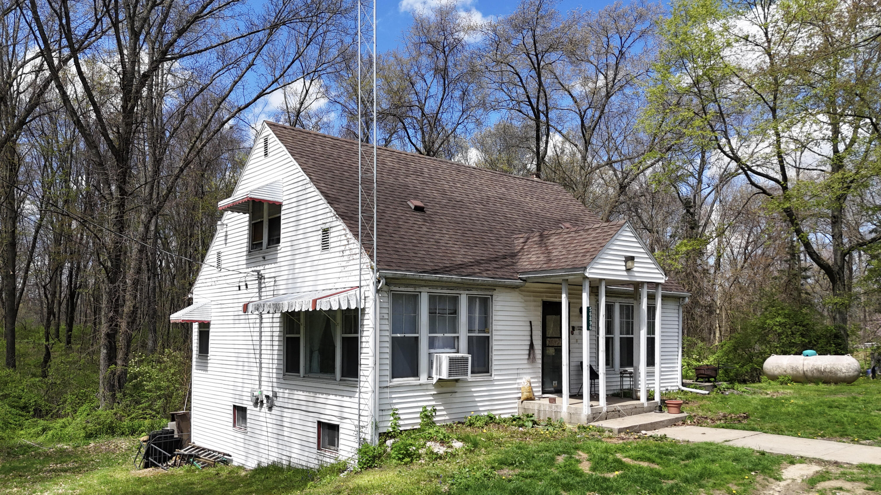 56896 Sunnyside Avenue Cassopolis MI 49031