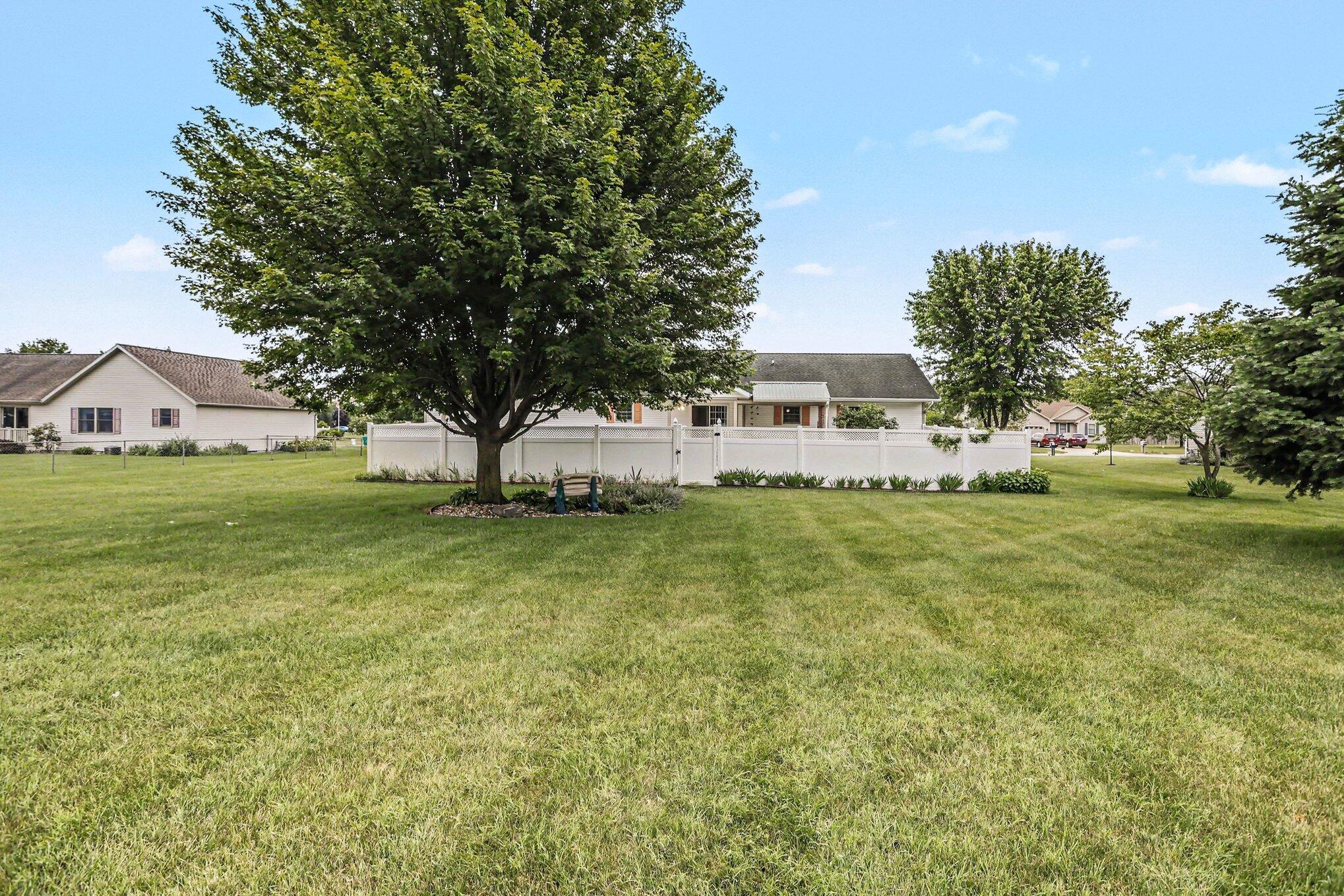29390 Saddlebred Lane Dowagiac MI 49047