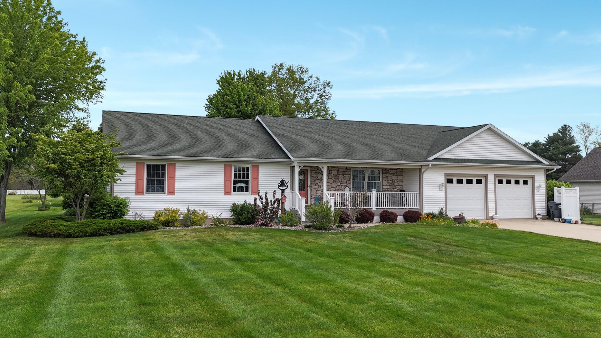 29390 Saddlebred Lane Dowagiac MI 49047