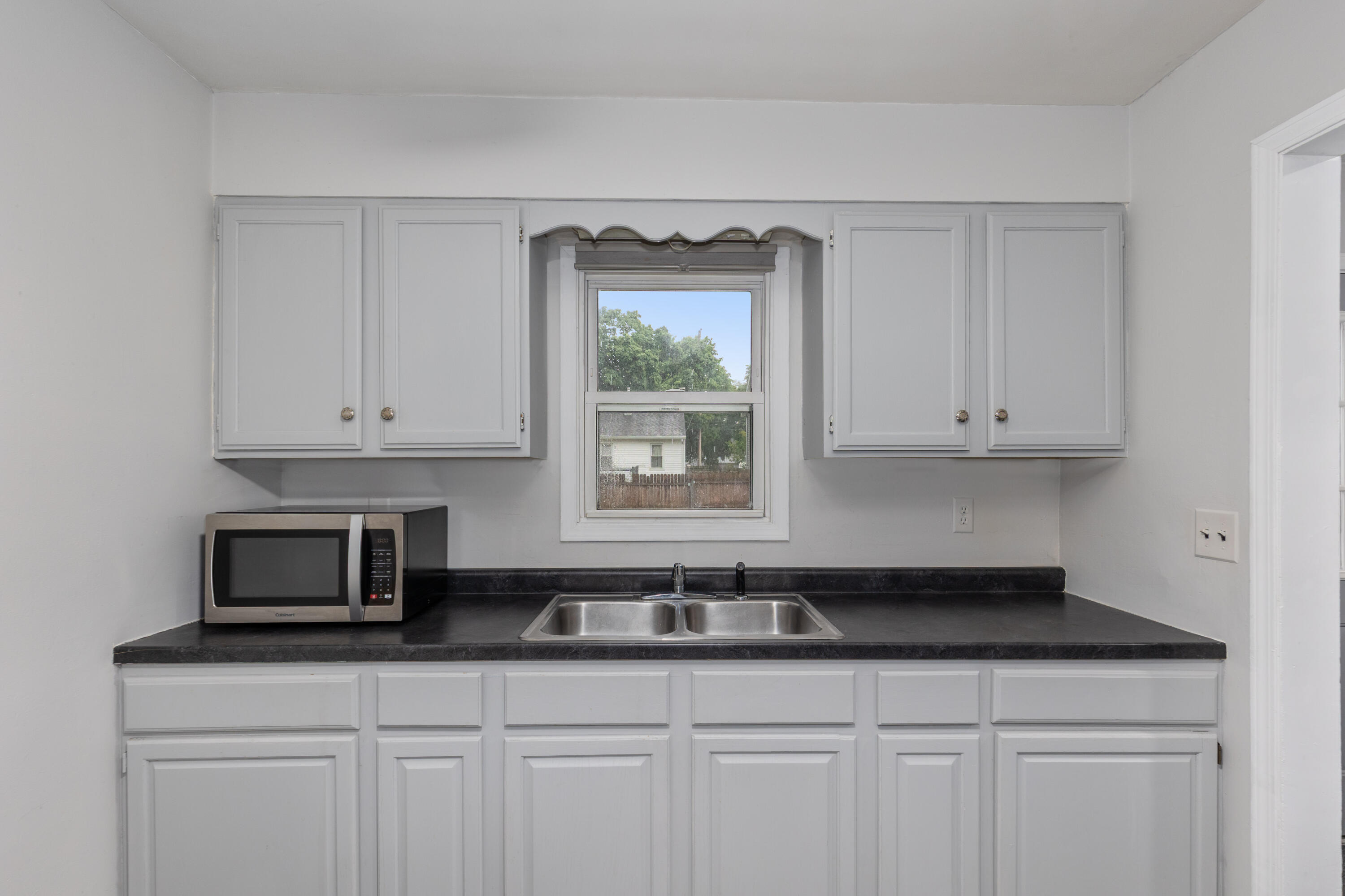 305 Majestic Street SE Grand Rapids MI 49548