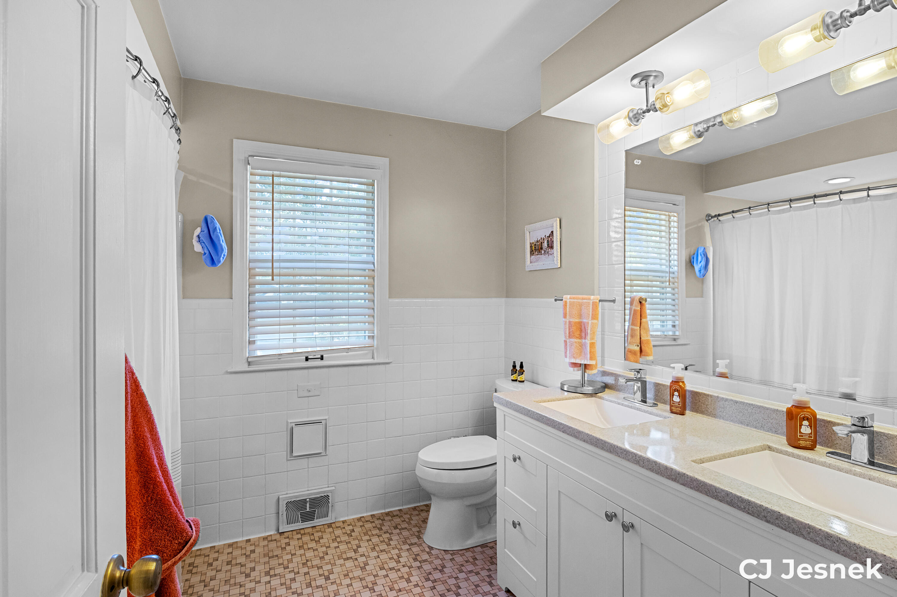 1929 Lotus Avenue SE Grand Rapids MI 49506