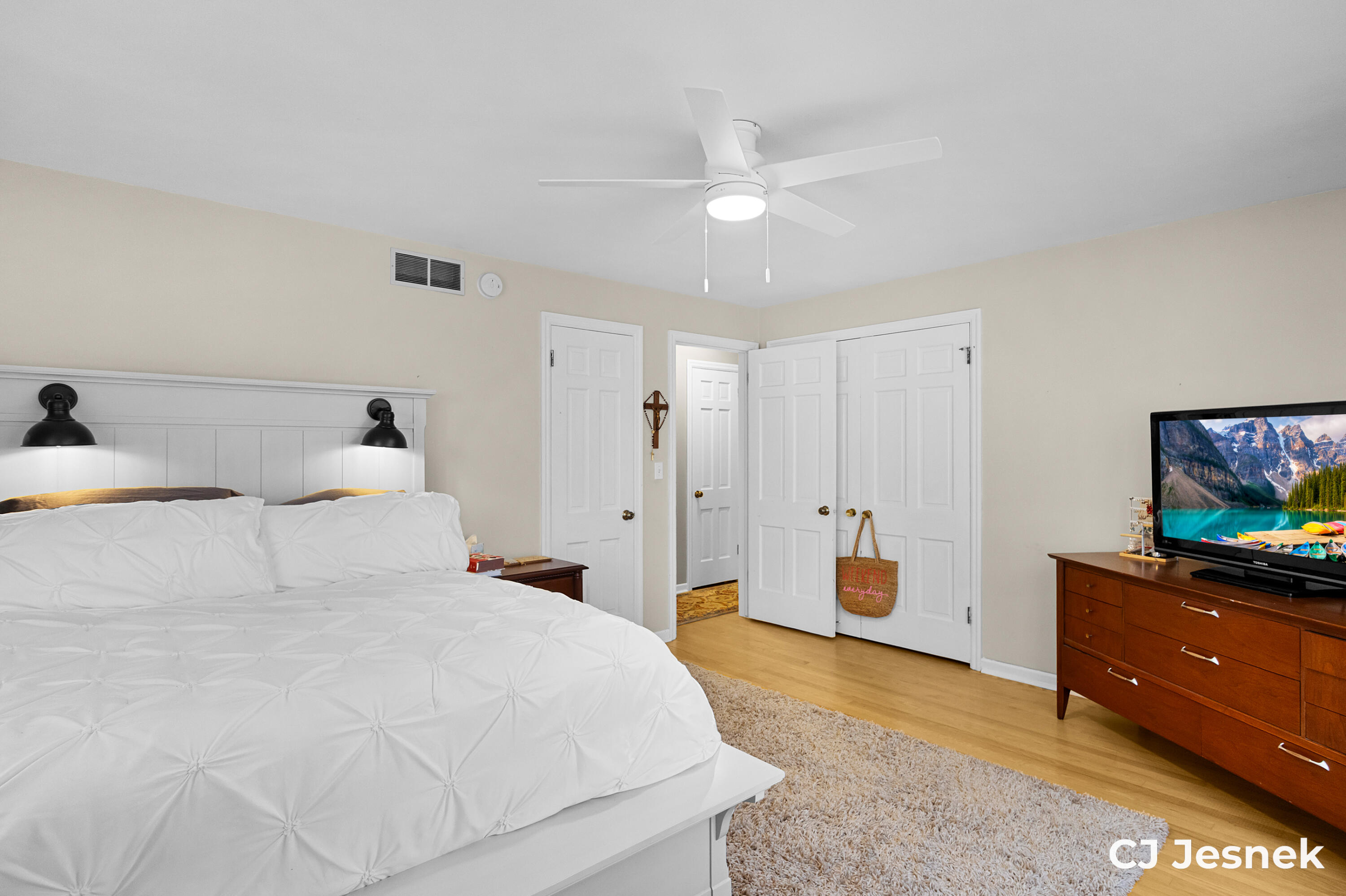 1929 Lotus Avenue SE Grand Rapids MI 49506
