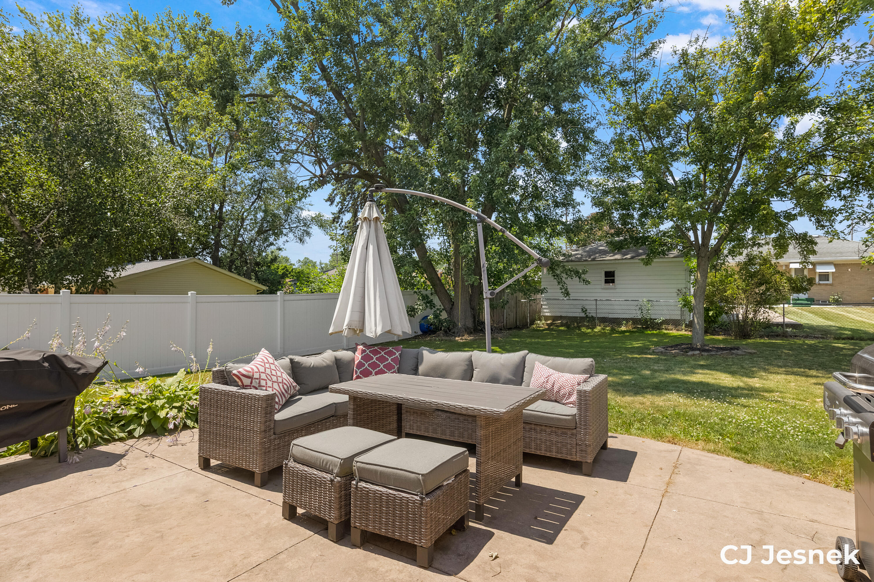 1929 Lotus Avenue SE Grand Rapids MI 49506