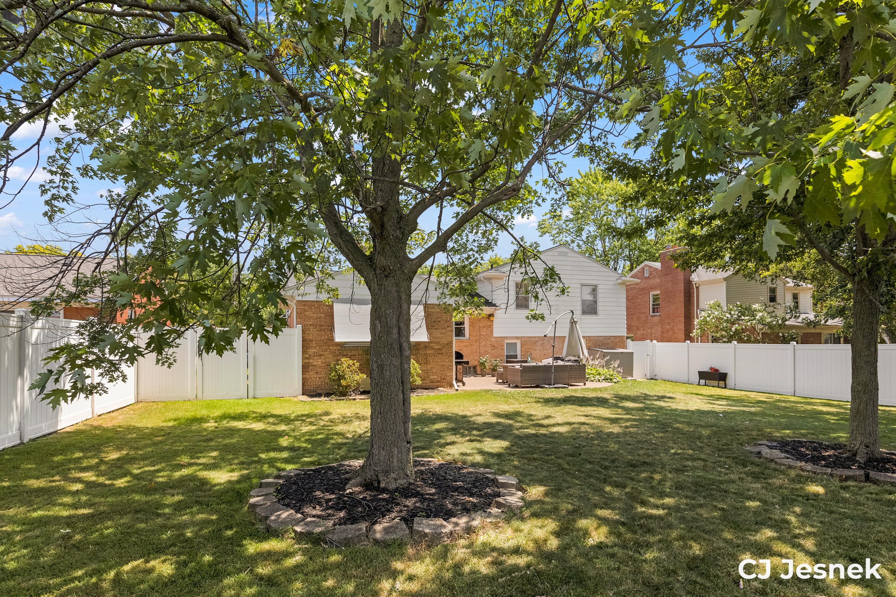 1929 Lotus Avenue SE Grand Rapids MI 49506