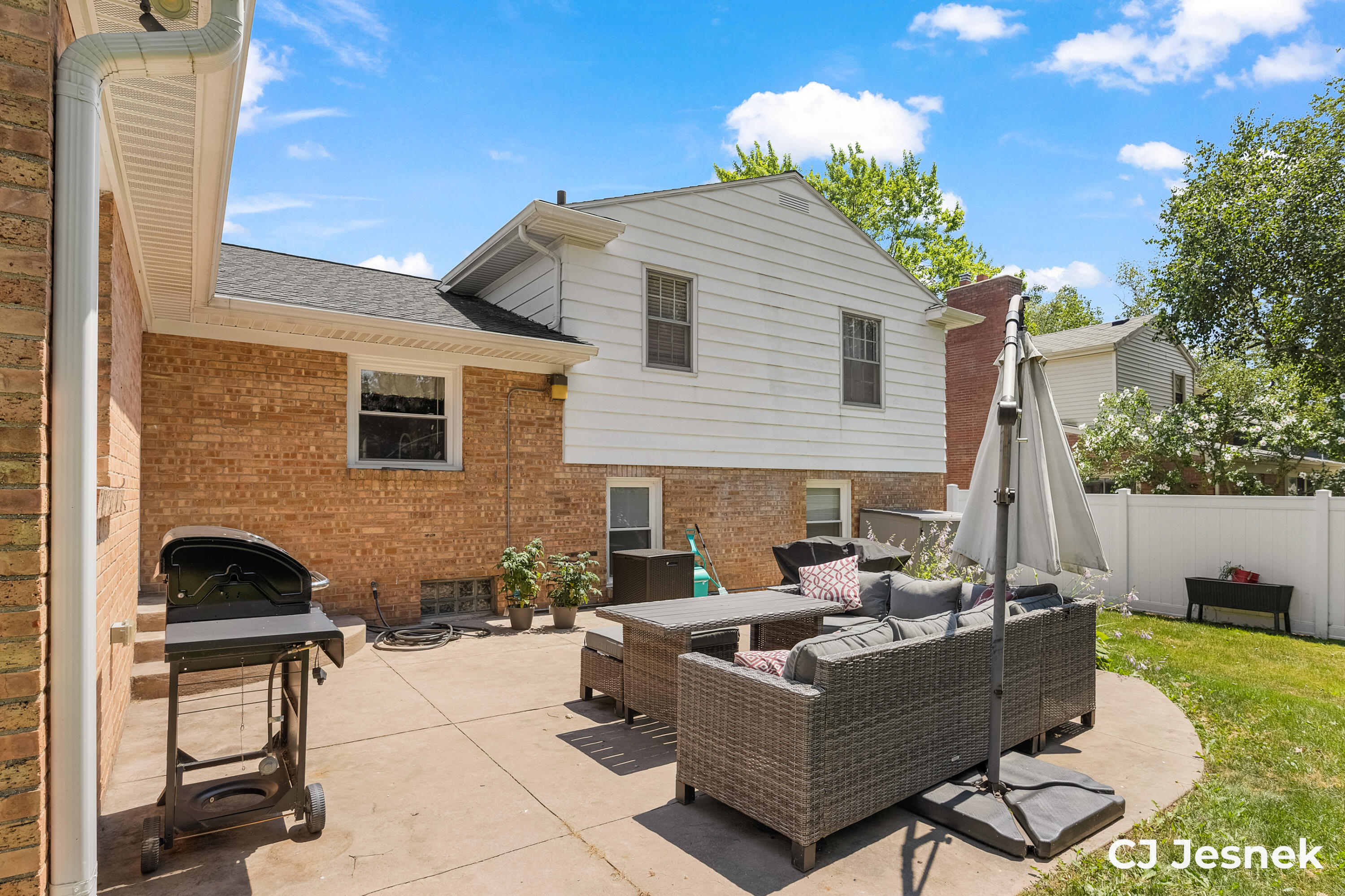 1929 Lotus Avenue SE Grand Rapids MI 49506