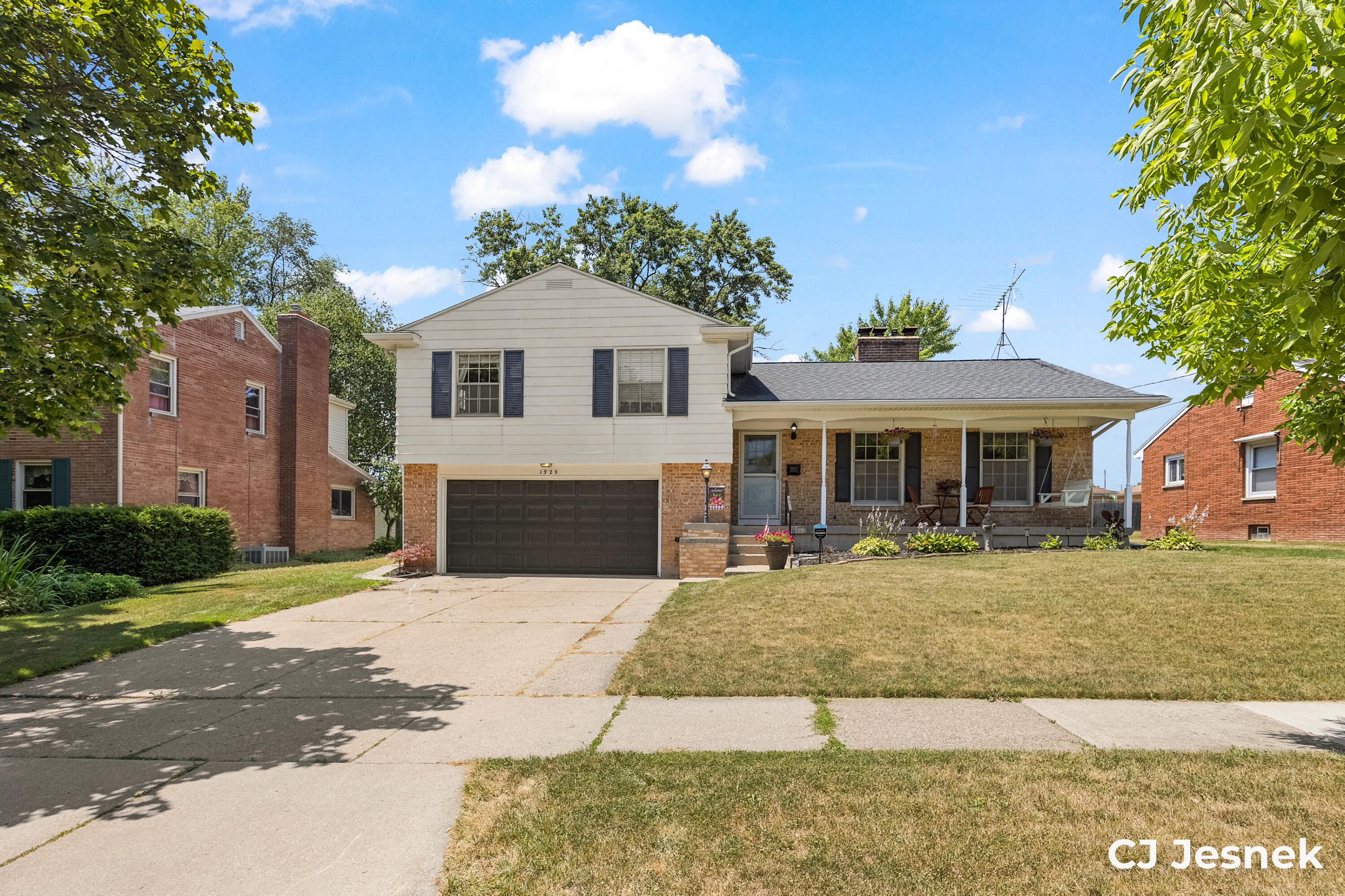 1929 Lotus Avenue SE Grand Rapids MI 49506
