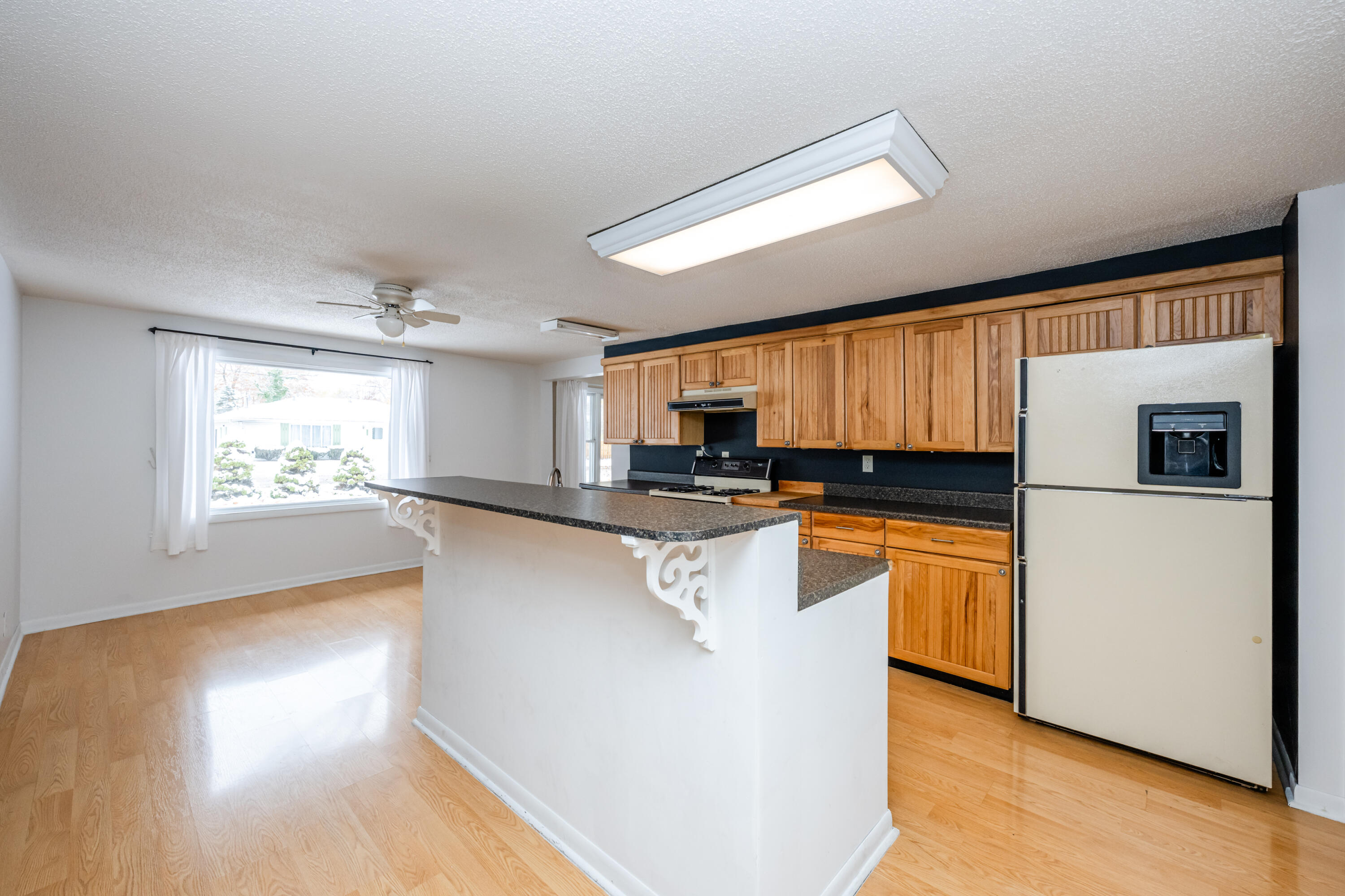 5081 Woodward Avenue Coloma MI 49038