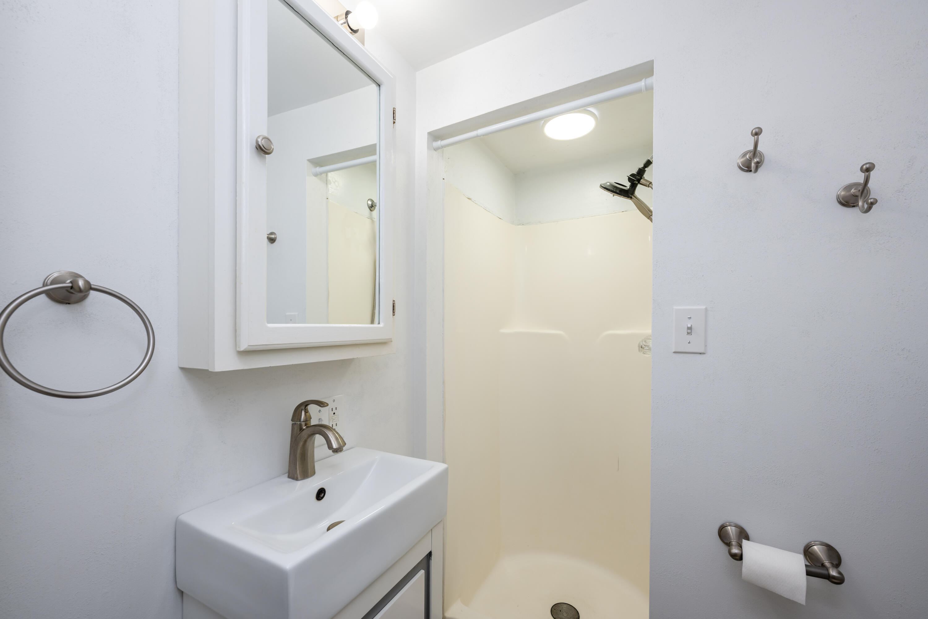 5081 Woodward Avenue Coloma MI 49038