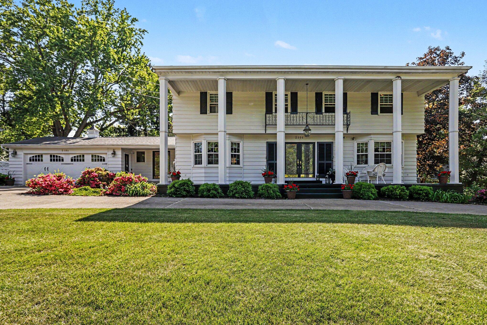 2106 Aberdeen Drive Kalamazoo MI 49008