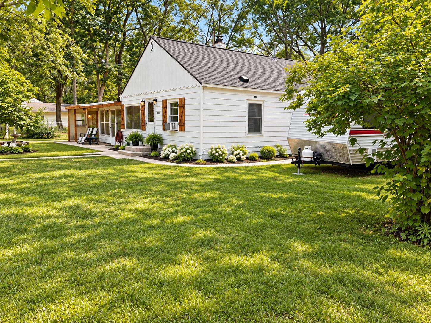 1362 E Summit Avenue Muskegon MI 49444