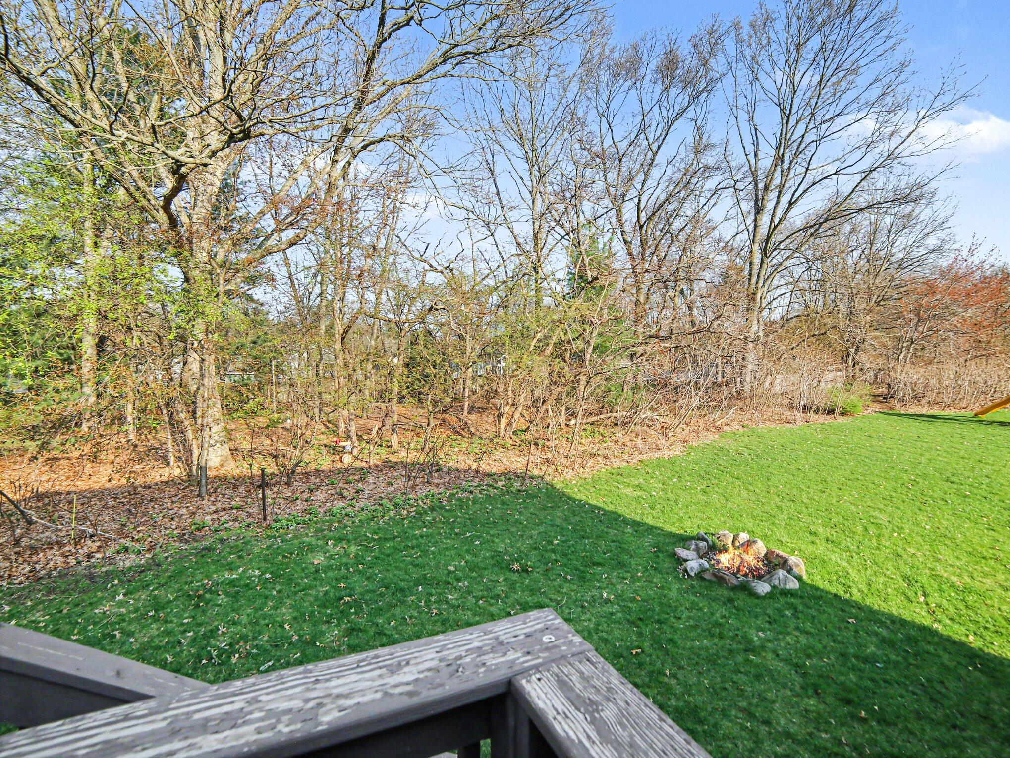 2041 Juniper Circle Muskegon MI 49445