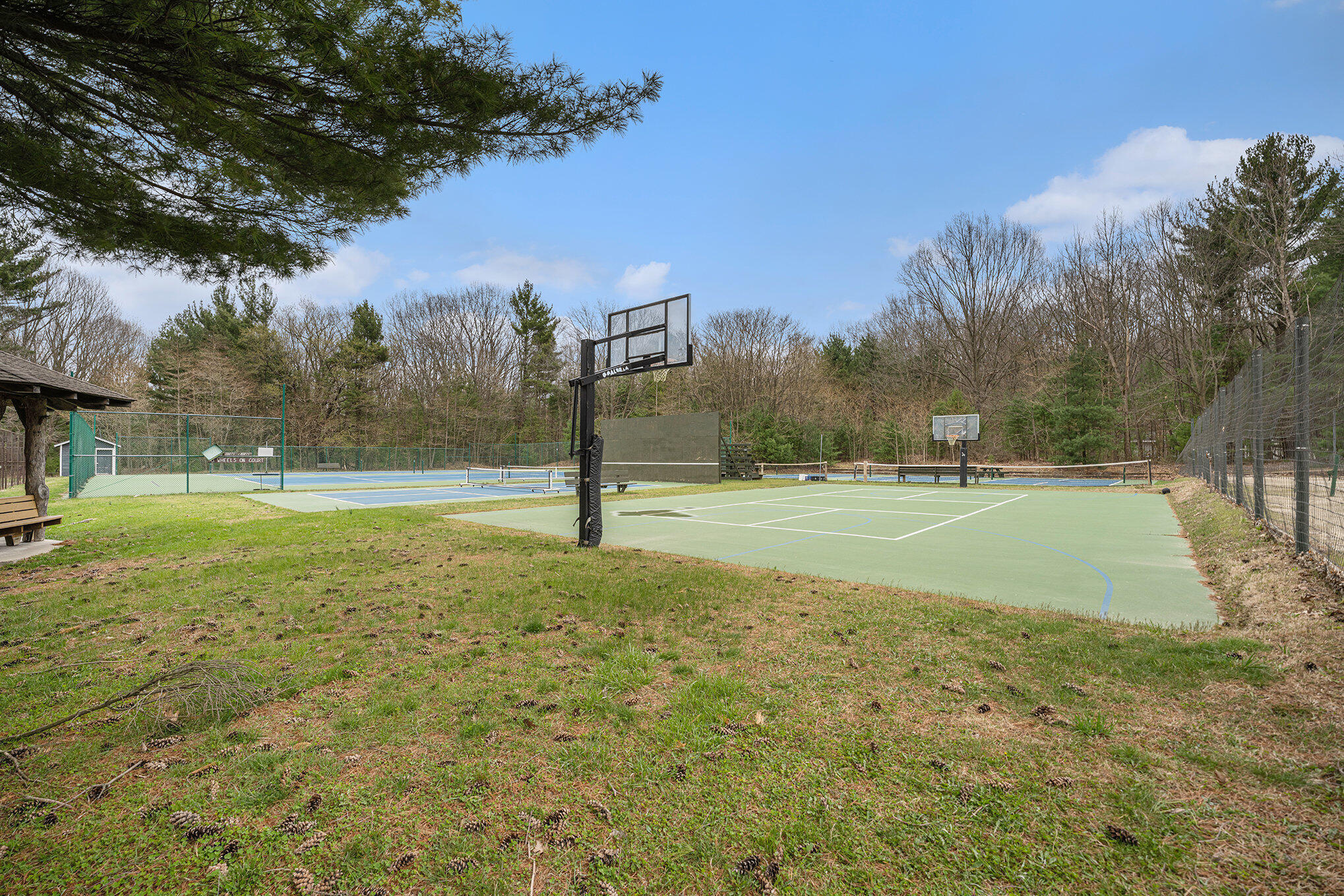 27901 Shorewood Drive Covert MI 49043