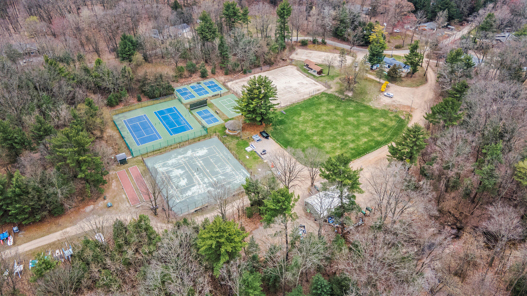 27901 Shorewood Drive Covert MI 49043