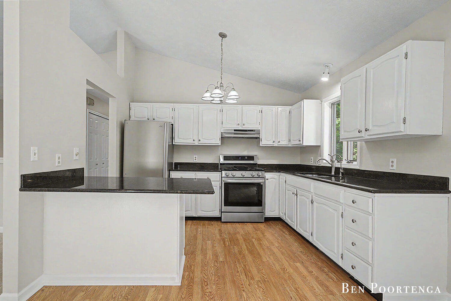 8707 White Fawn Trail NE Rockford MI 49341