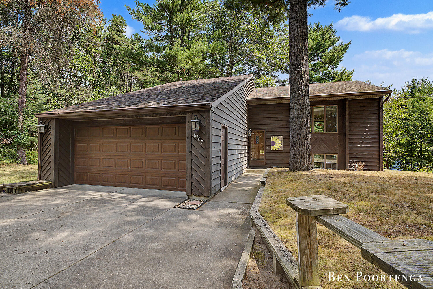 8707 White Fawn Trail NE Rockford MI 49341