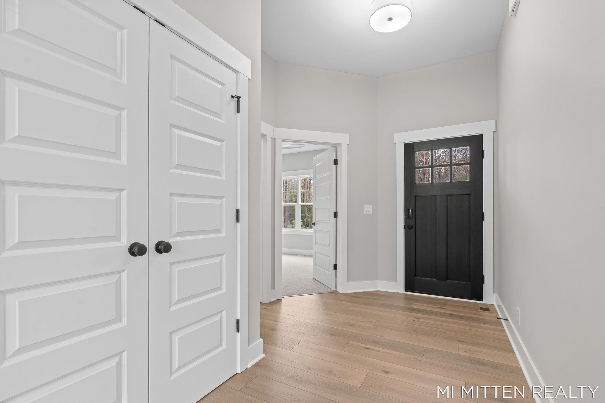 2322 Forest Trail Circle Fennville MI 49408