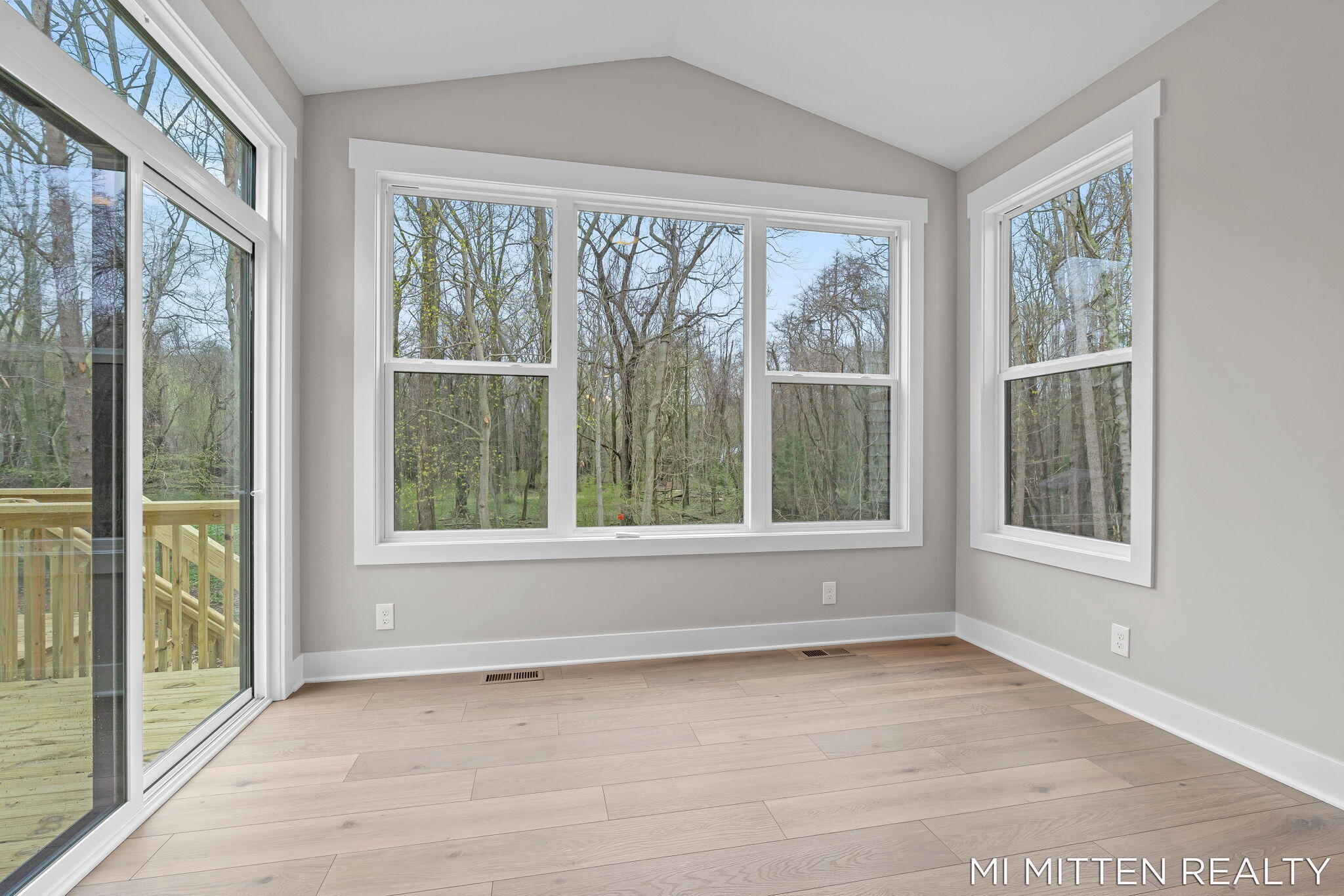 2322 Forest Trail Circle Fennville MI 49408