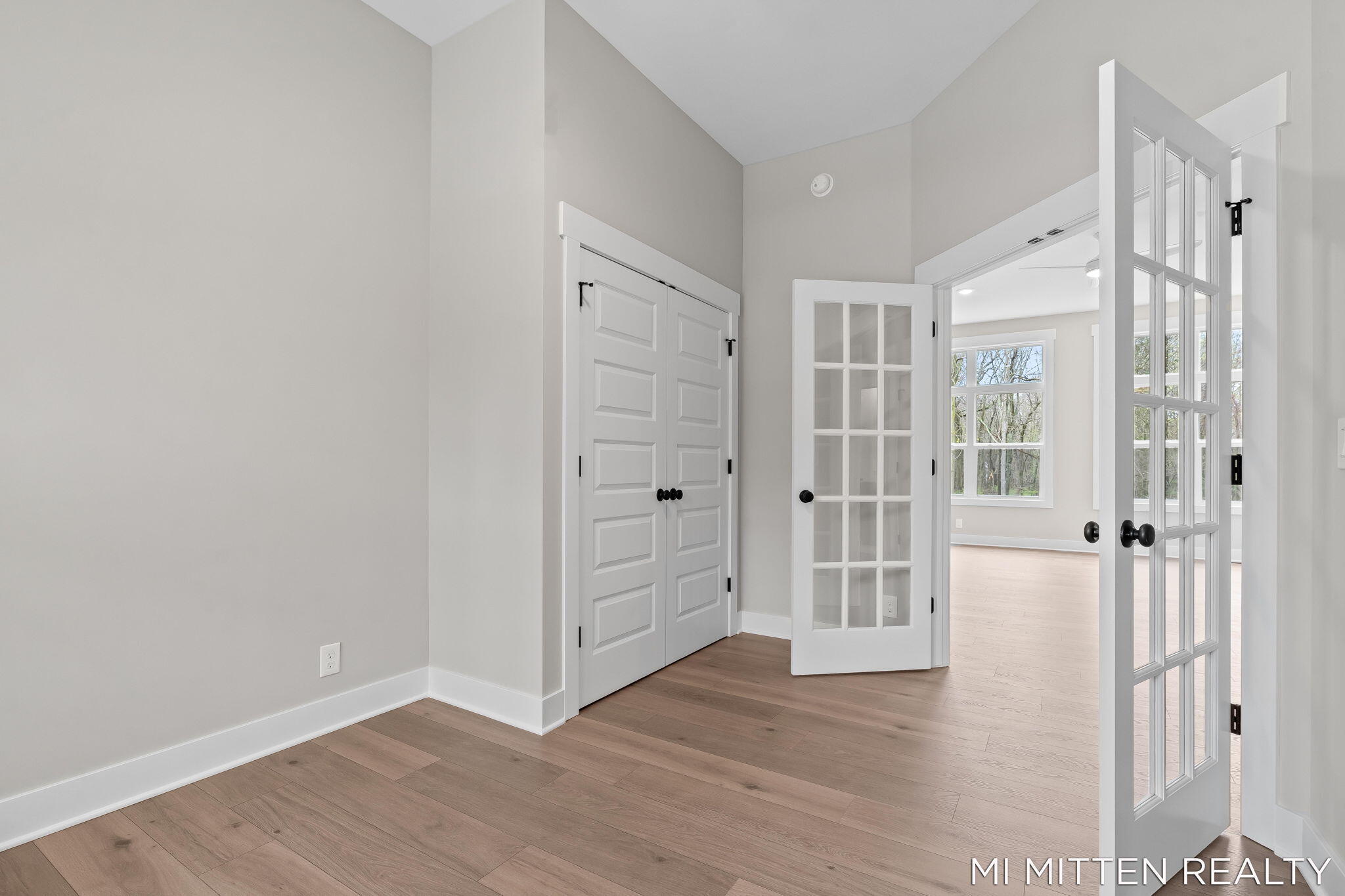 2322 Forest Trail Circle Fennville MI 49408