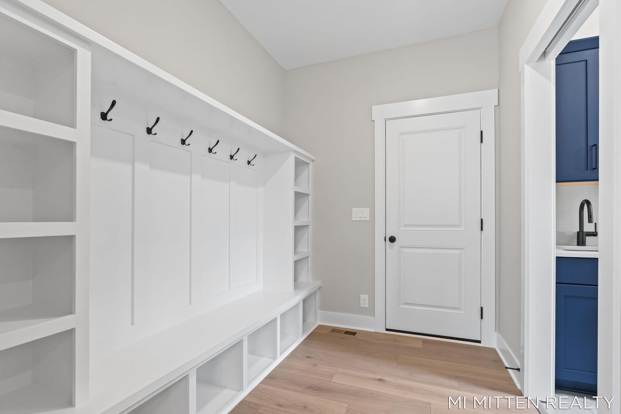2322 Forest Trail Circle Fennville MI 49408