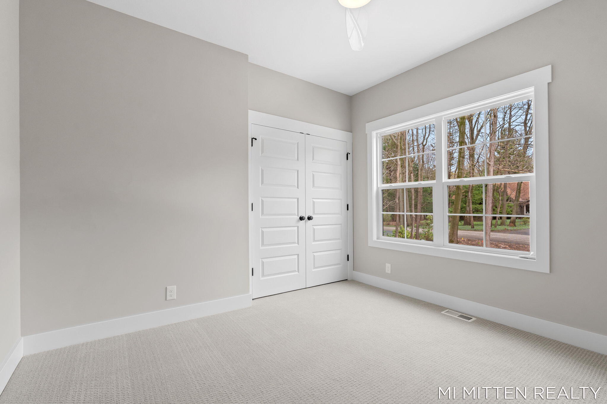 2322 Forest Trail Circle Fennville MI 49408