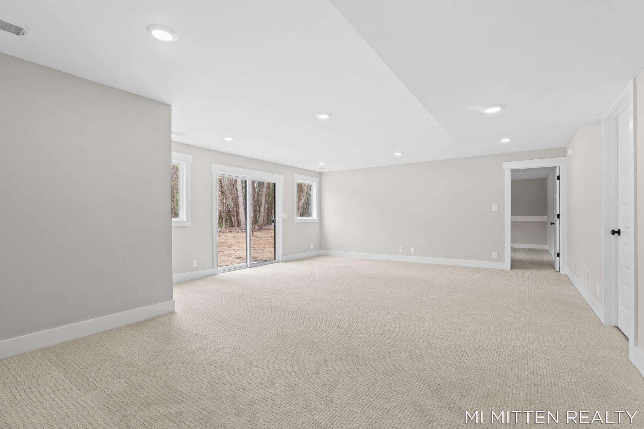 2322 Forest Trail Circle Fennville MI 49408