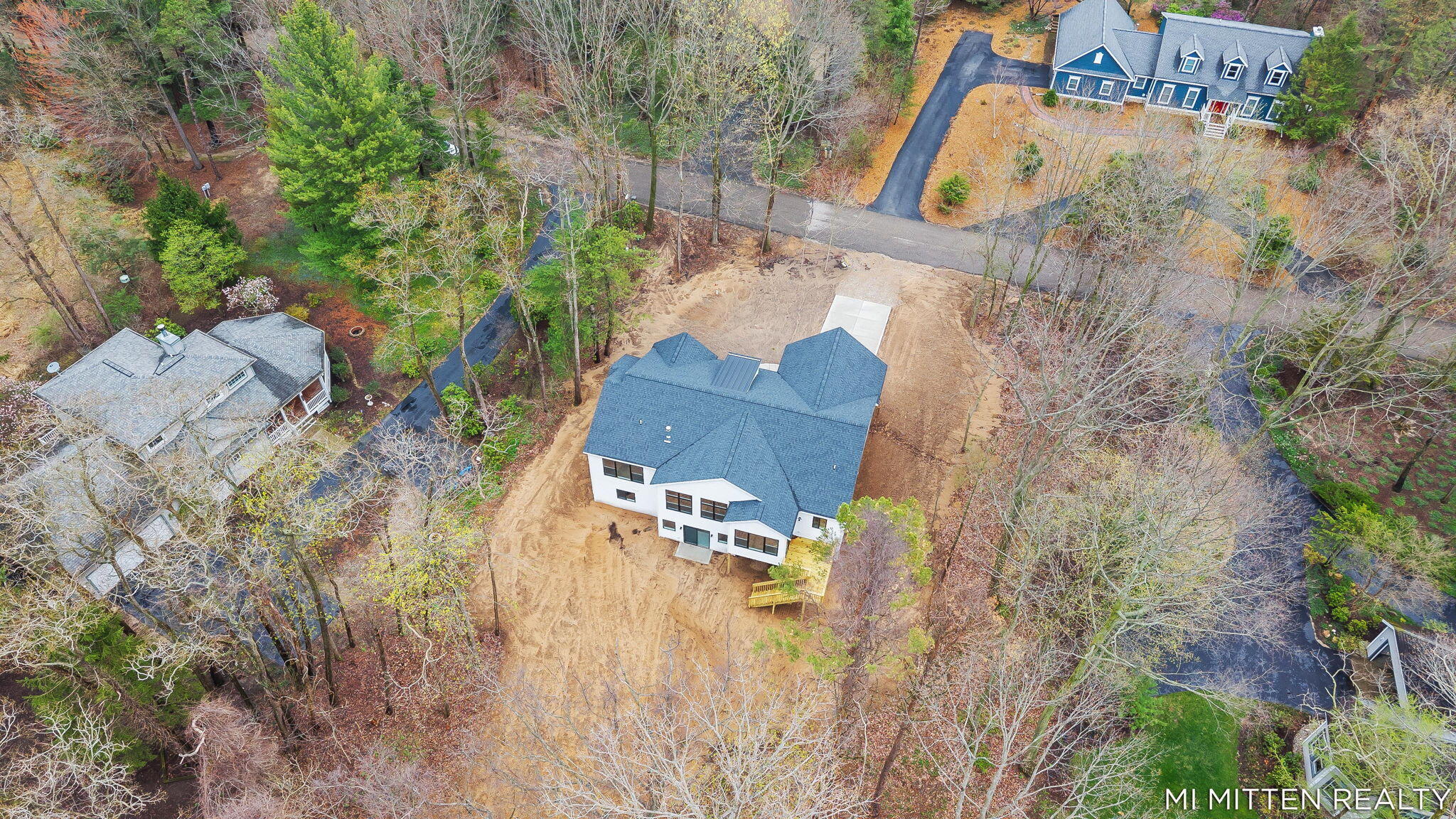 2322 Forest Trail Circle Fennville MI 49408