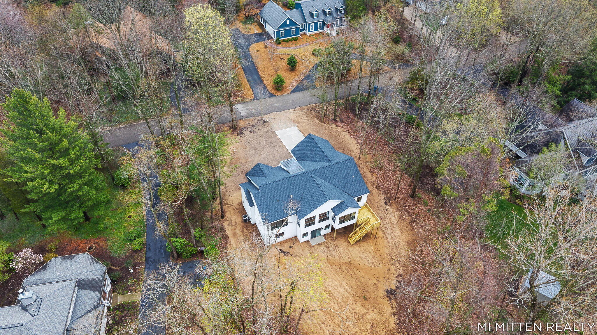 2322 Forest Trail Circle Fennville MI 49408