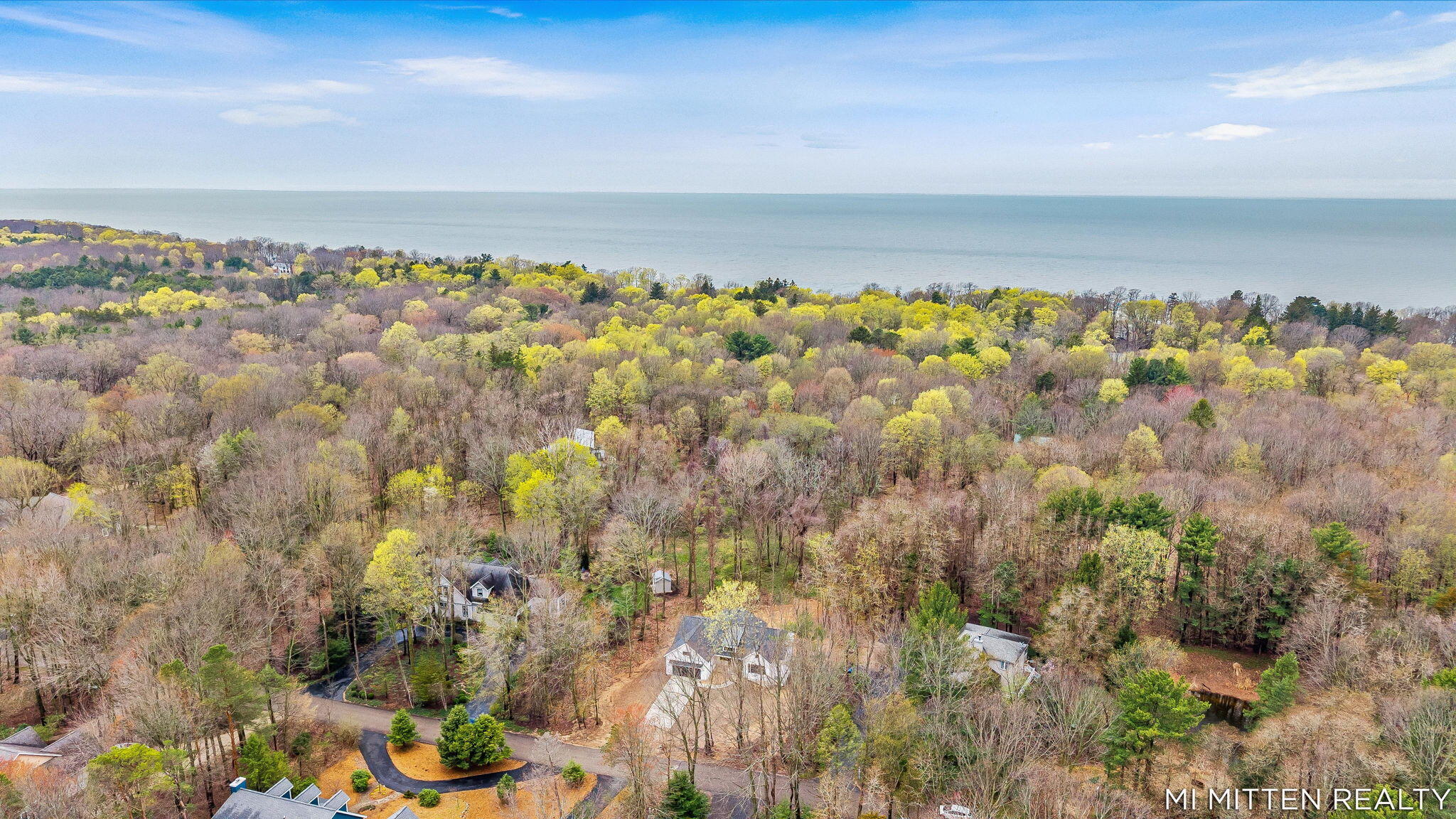 2322 Forest Trail Circle Fennville MI 49408