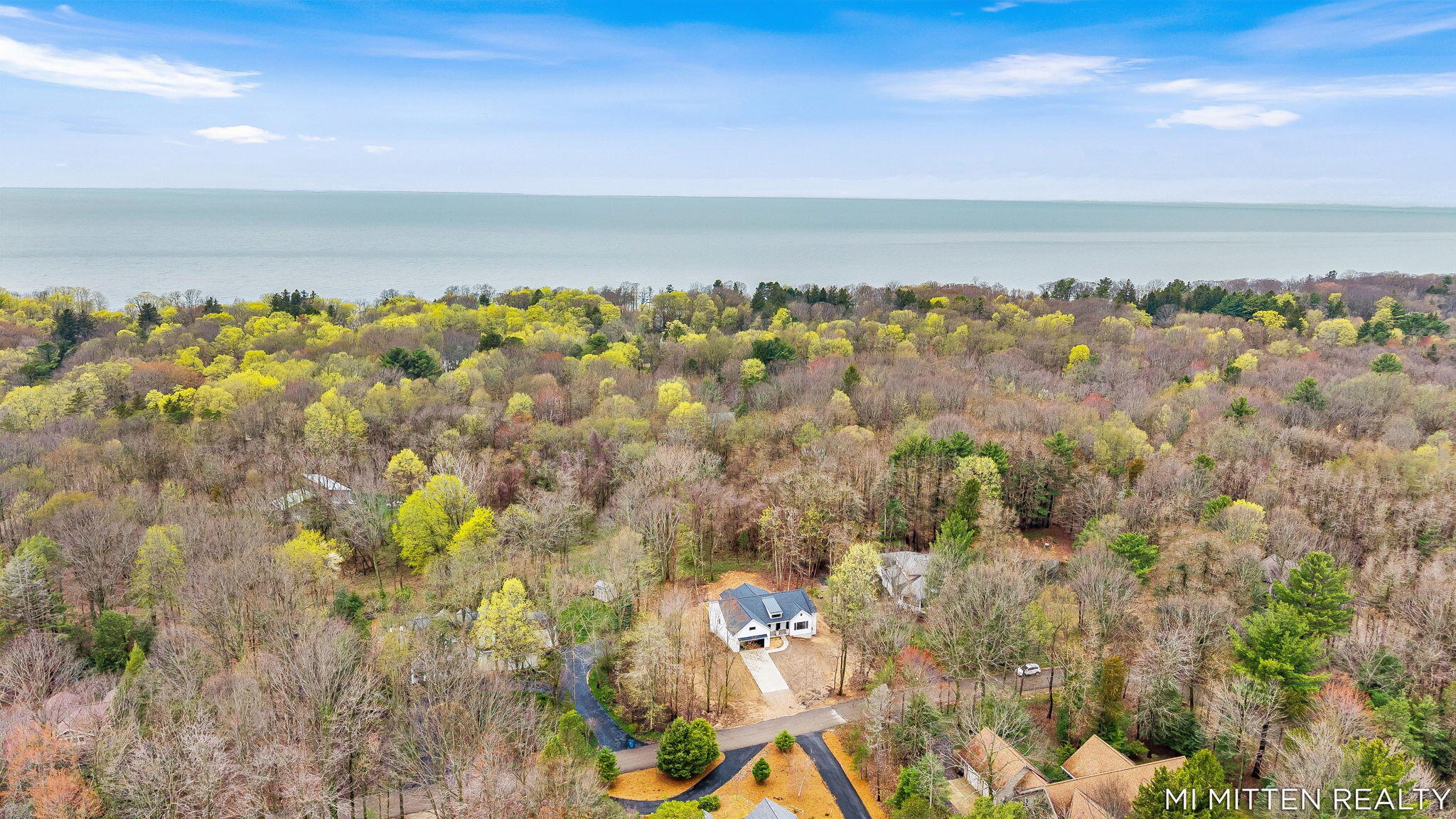 2322 Forest Trail Circle Fennville MI 49408