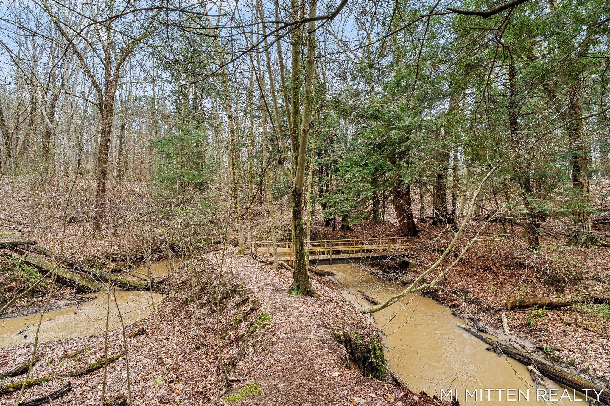 2322 Forest Trail Circle Fennville MI 49408