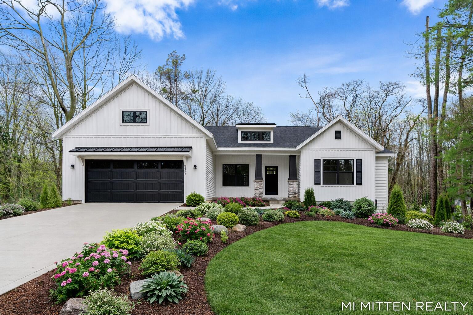 2322 Forest Trail Circle Fennville MI 49408