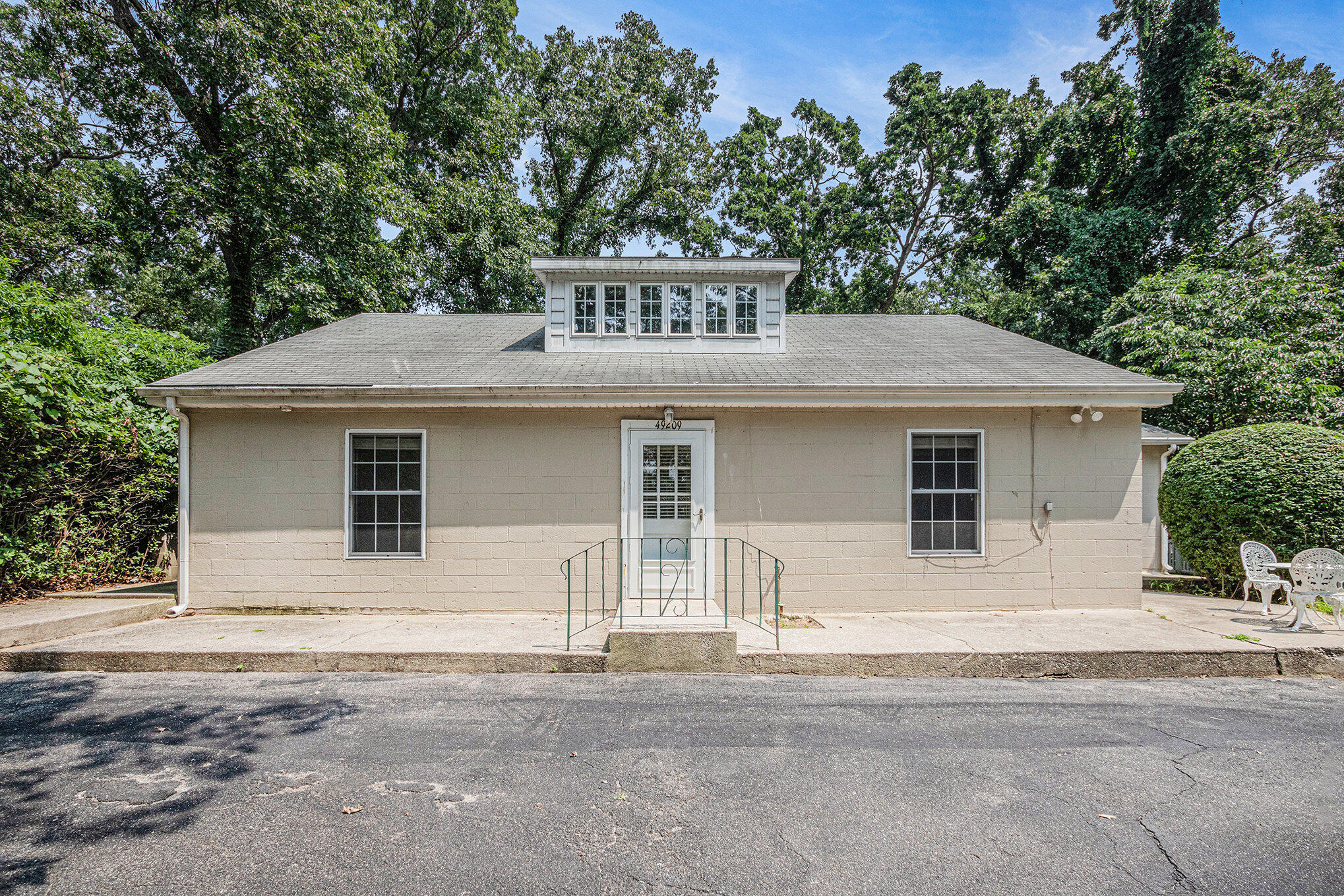 49209 Howard Avenue New Buffalo MI 49117